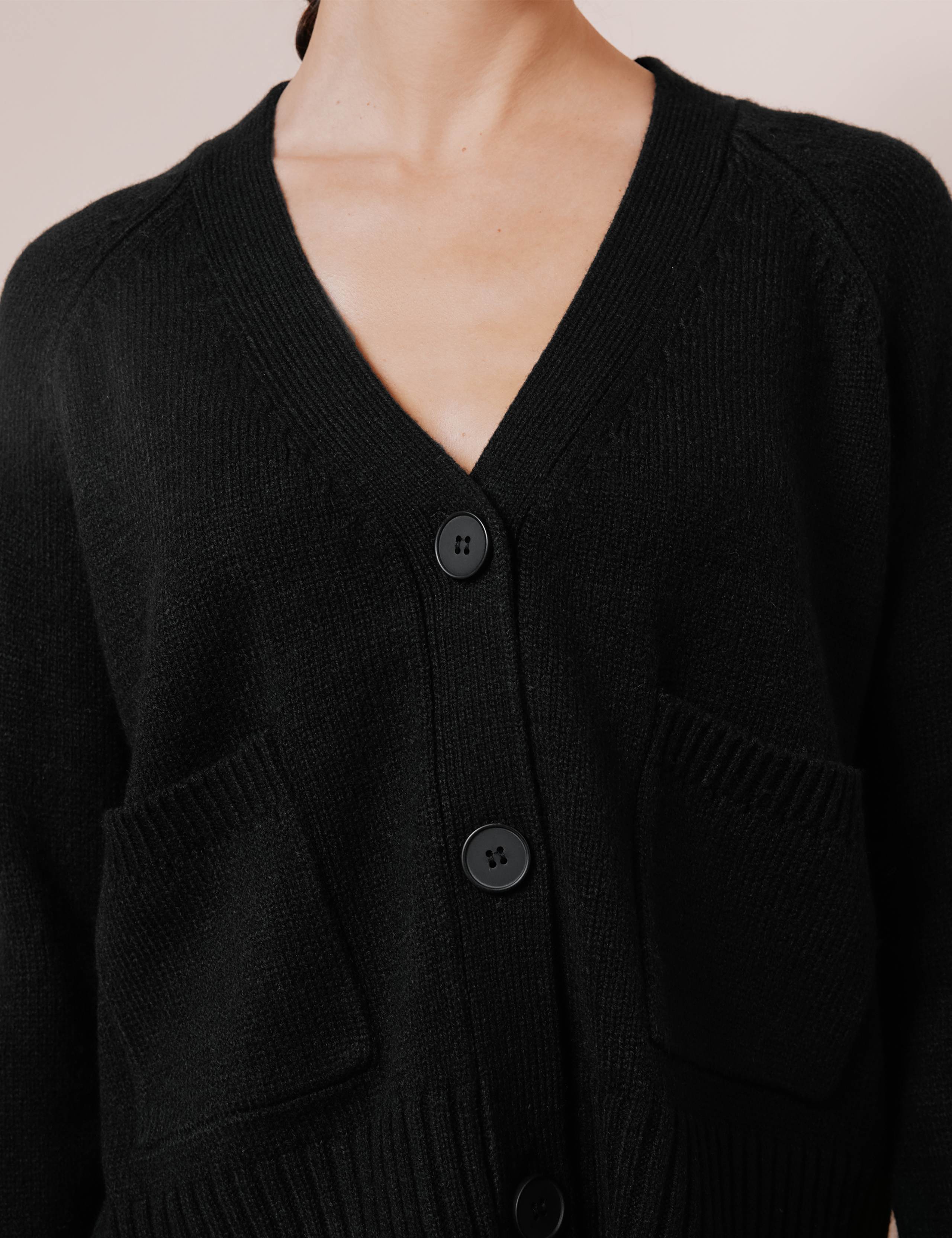 V-Neck Relaxed Cardigan with Wool 4 of 4