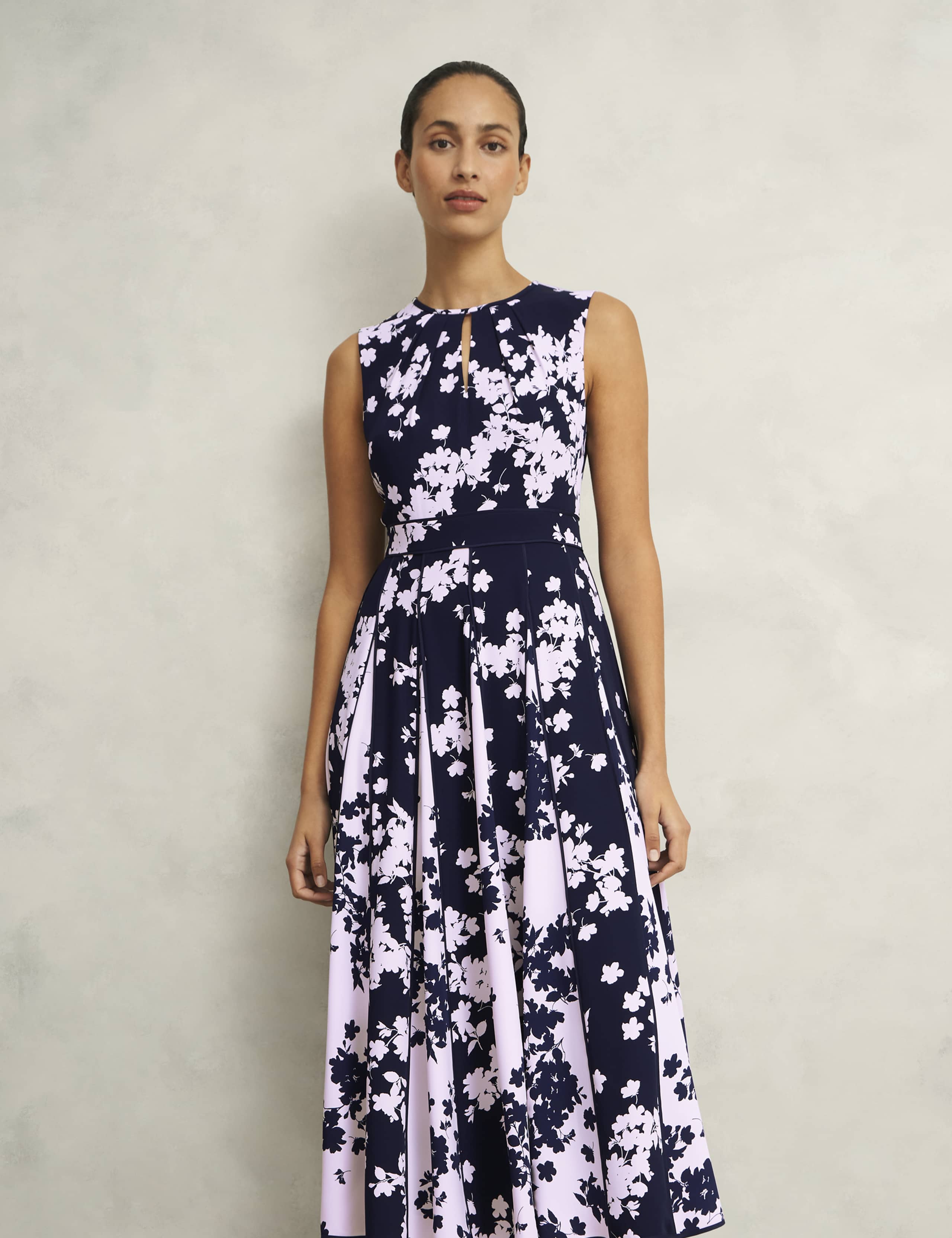 Angelica Floral Knee Length Skater Dress 4 of 8