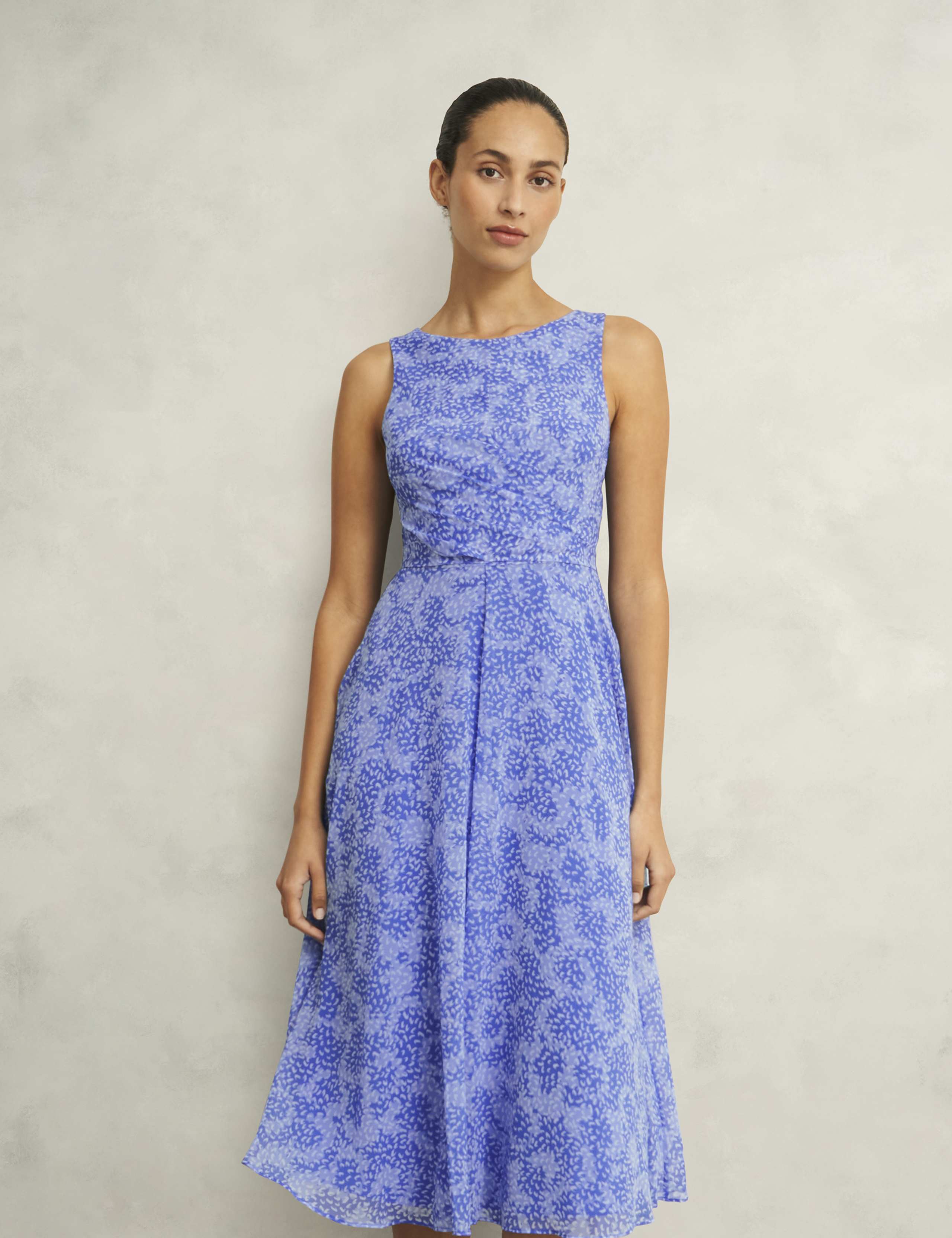 Printed Round Neck Midi Skater Dress 4 of 9