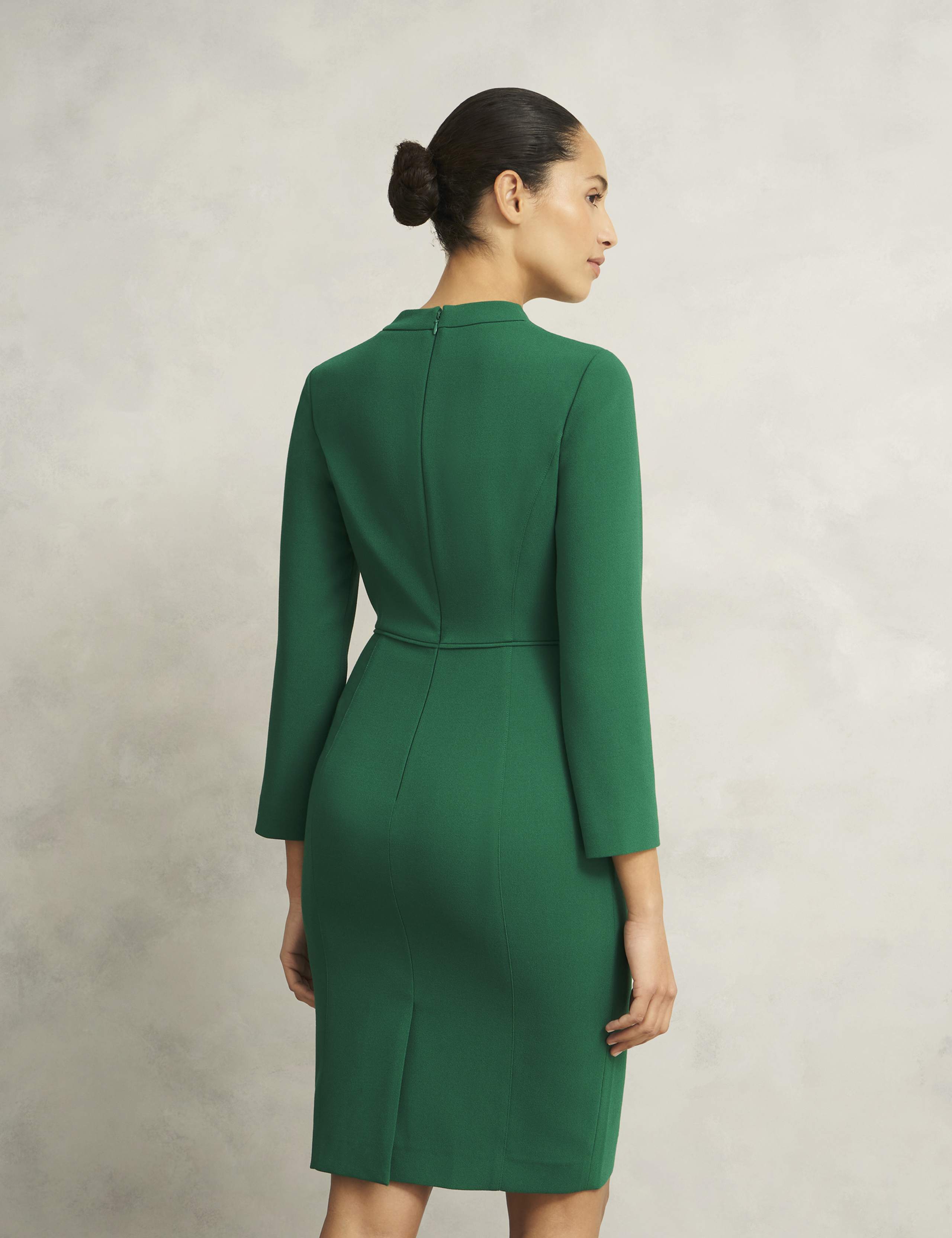 V-Neck Knee Length Shift Dress 4 of 6