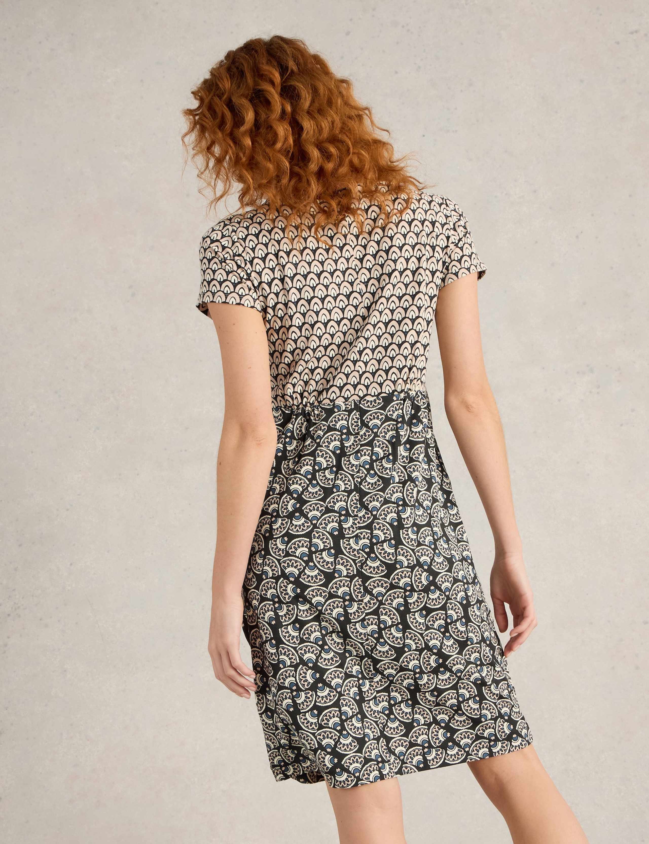 Jersey Printed Knee Length Waisted Dress 3 of 6