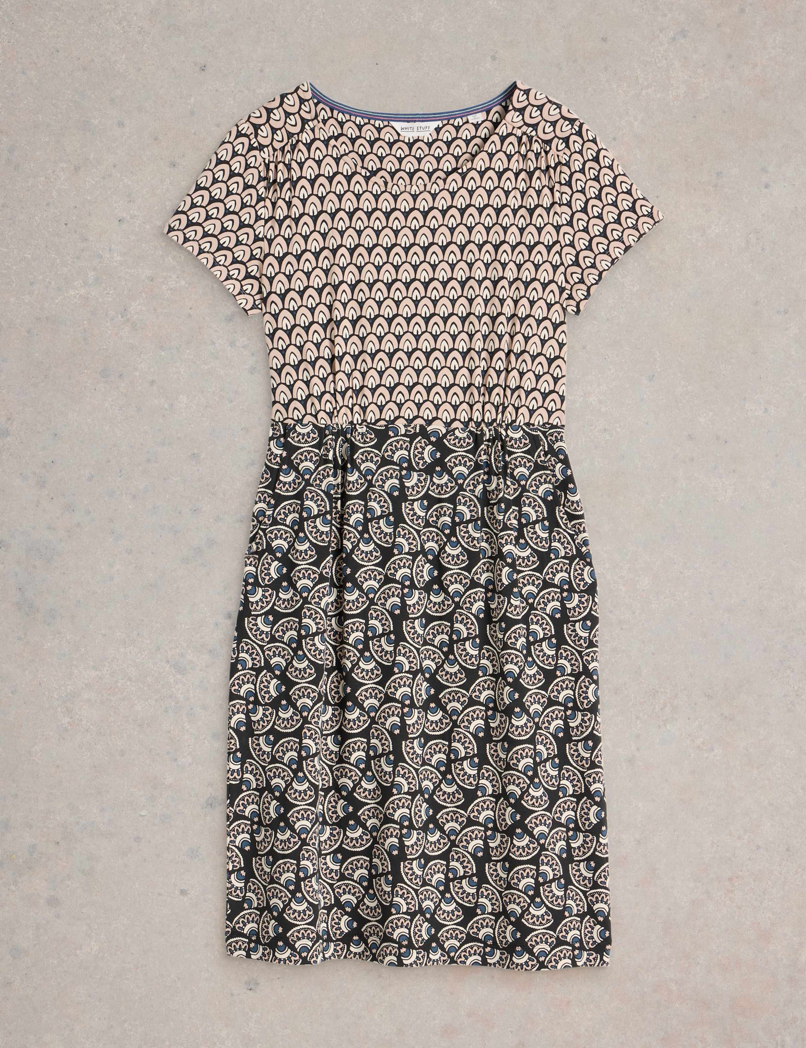 Jersey Printed Knee Length Waisted Dress 2 of 6