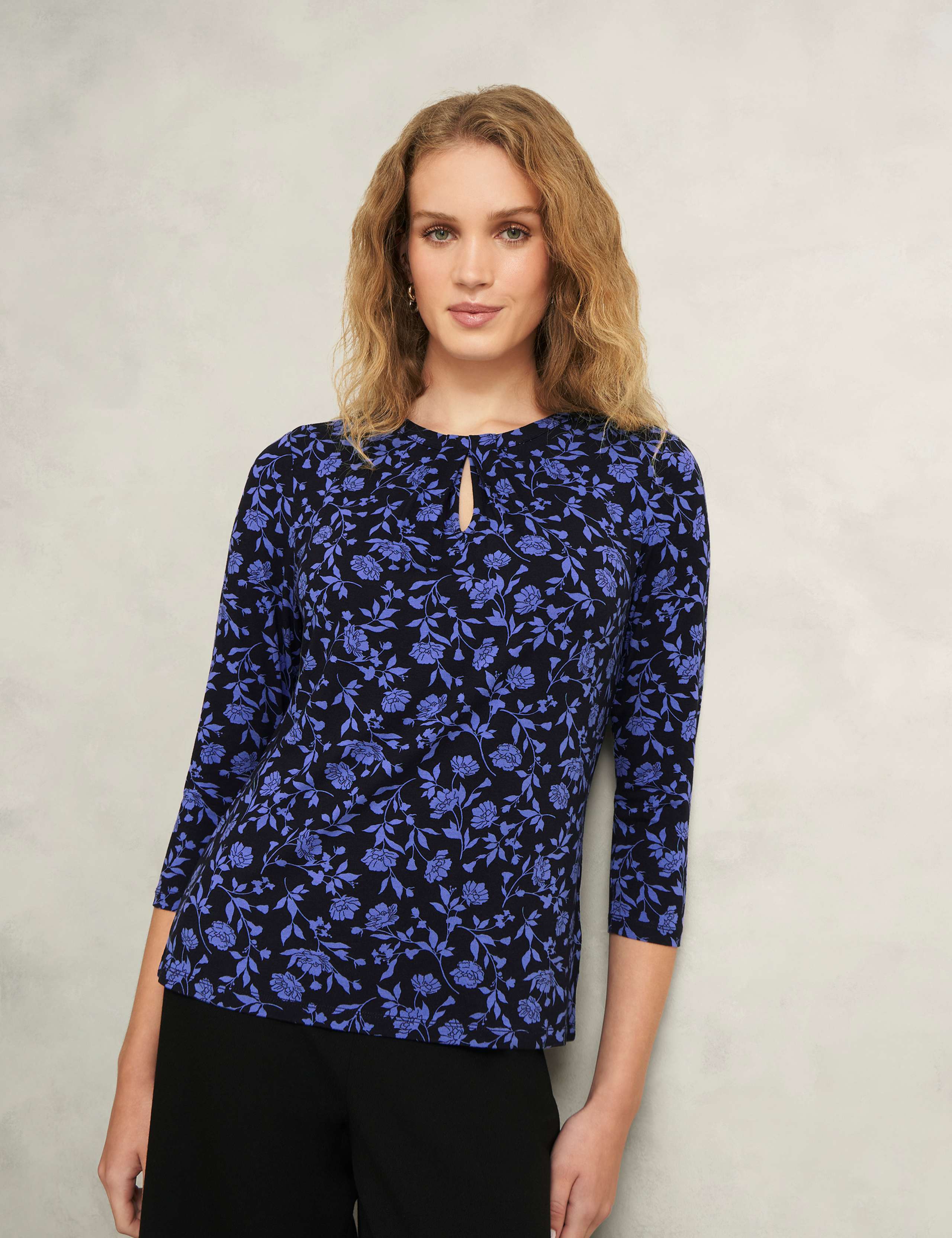 Jersey Floral Cut Out Keyhole Top 4 of 7