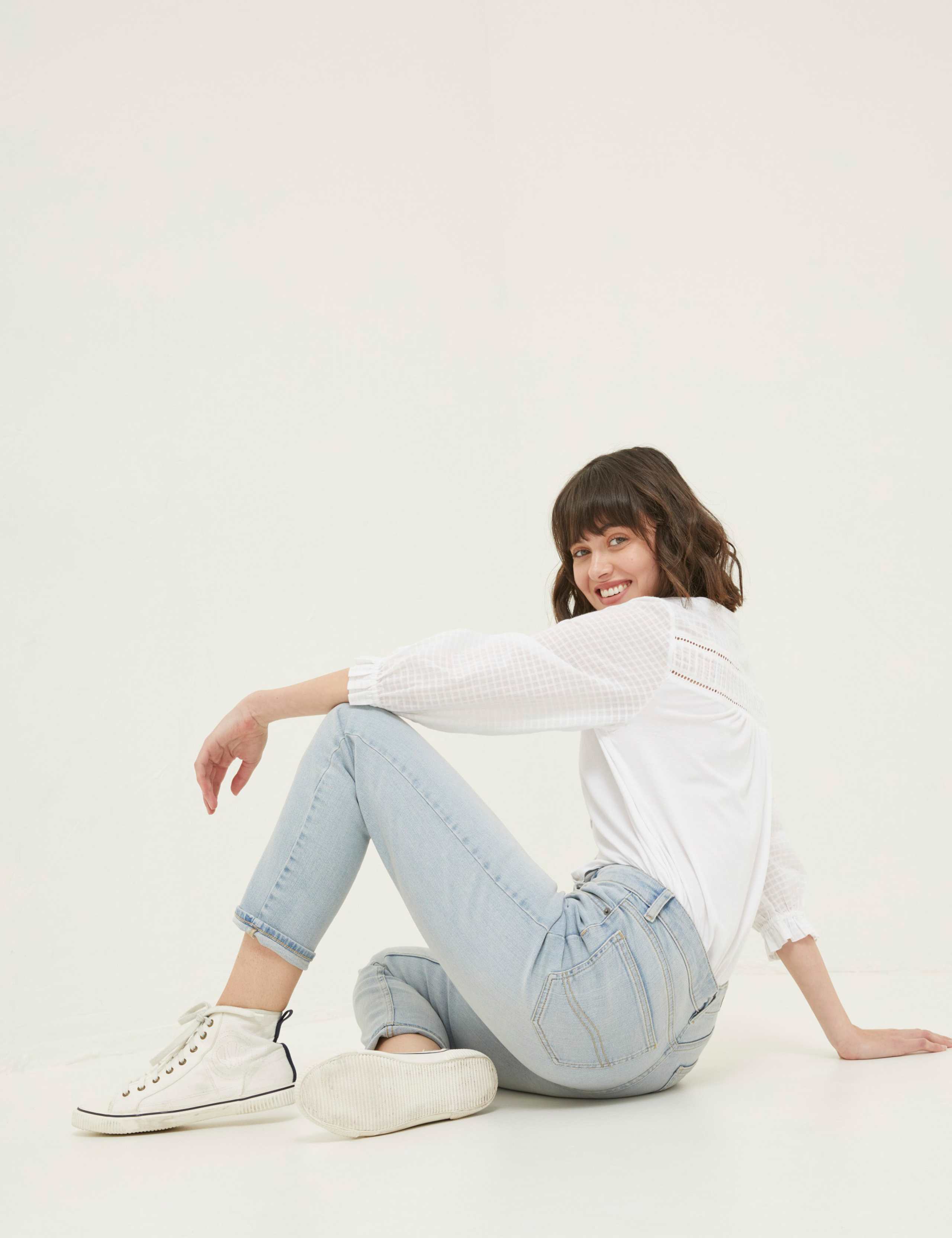 Boyfriend Jeans 1 of 5