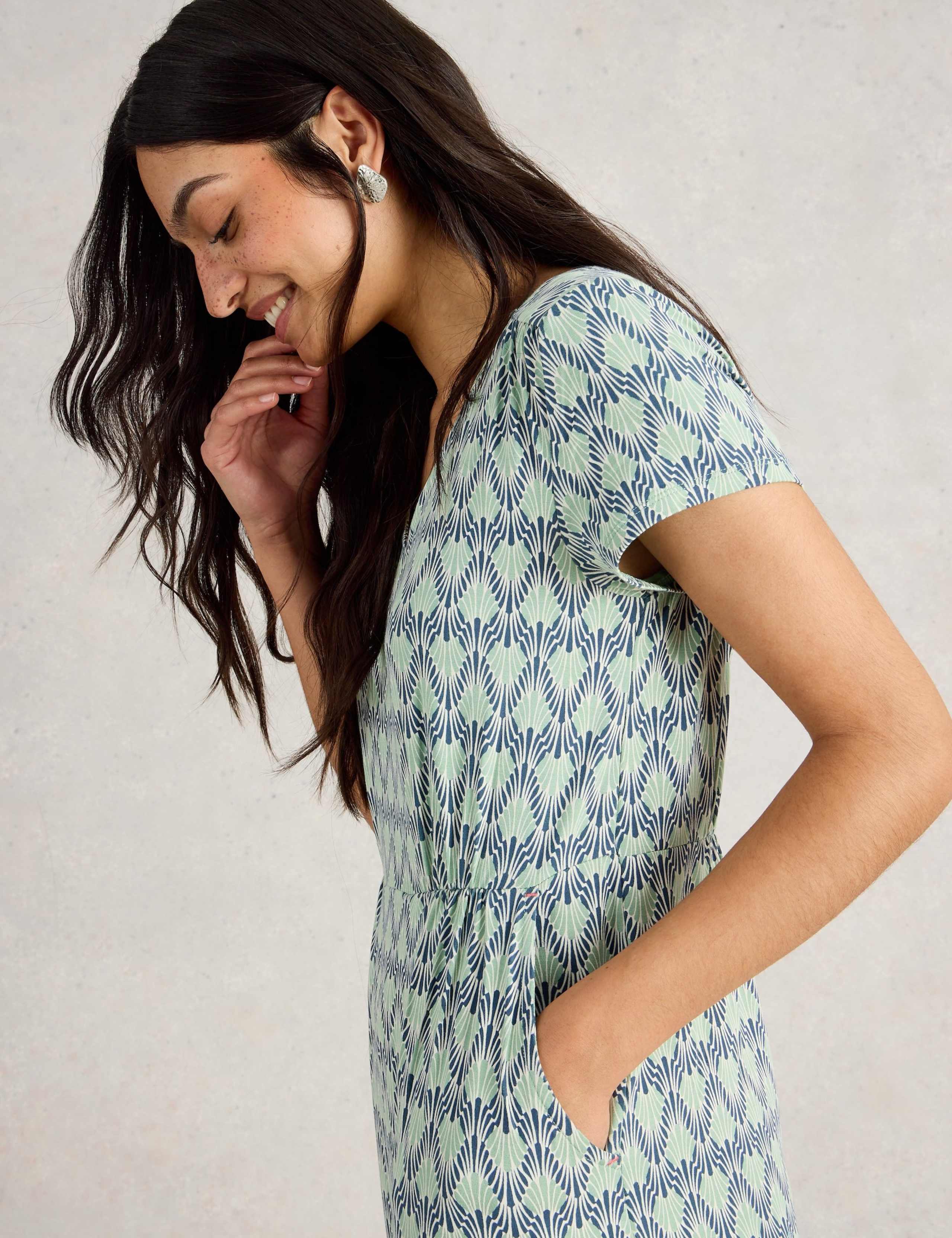 Jersey Printed V-Neck Waisted Dress 4 of 6