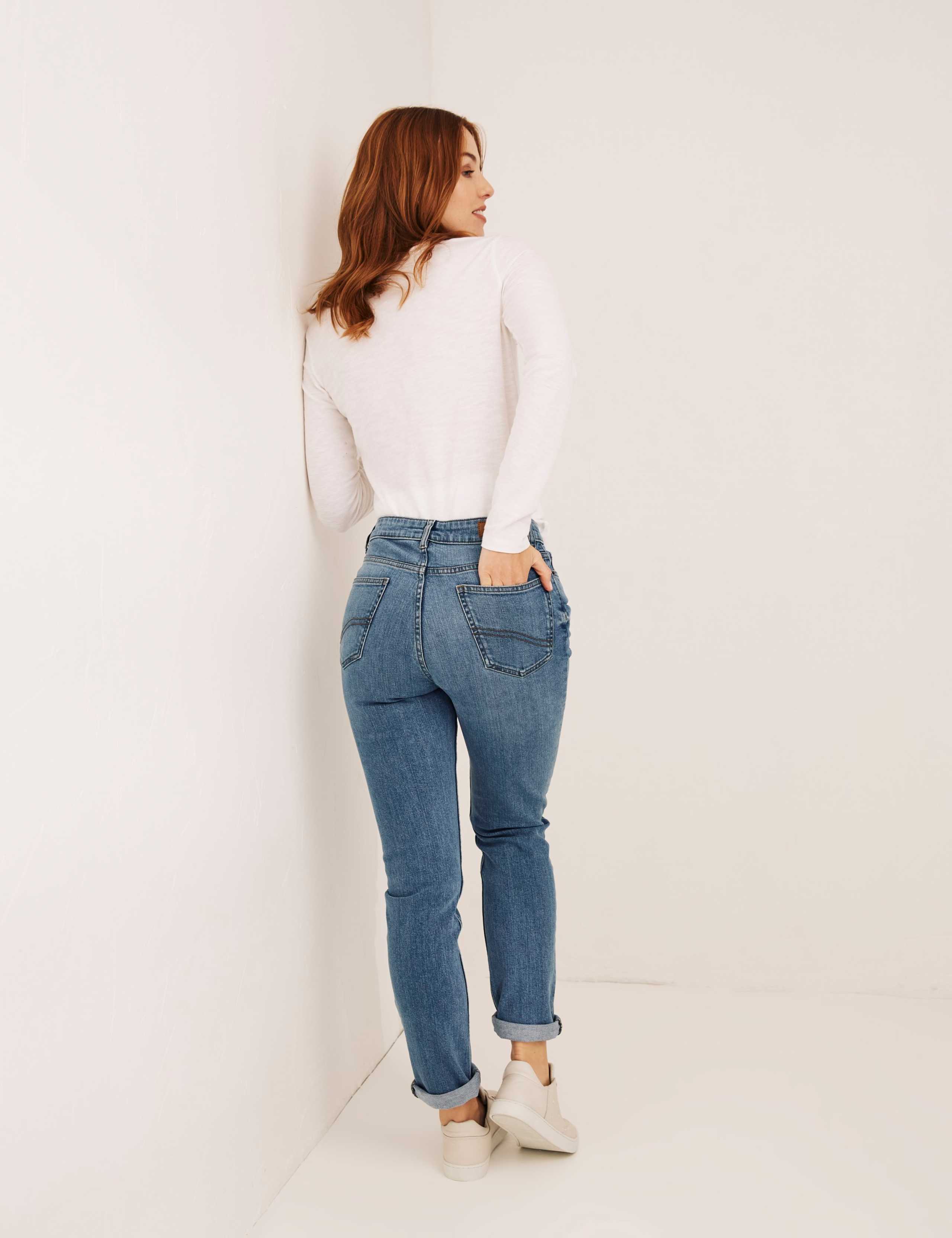 Boyfriend Jeans 4 of 4