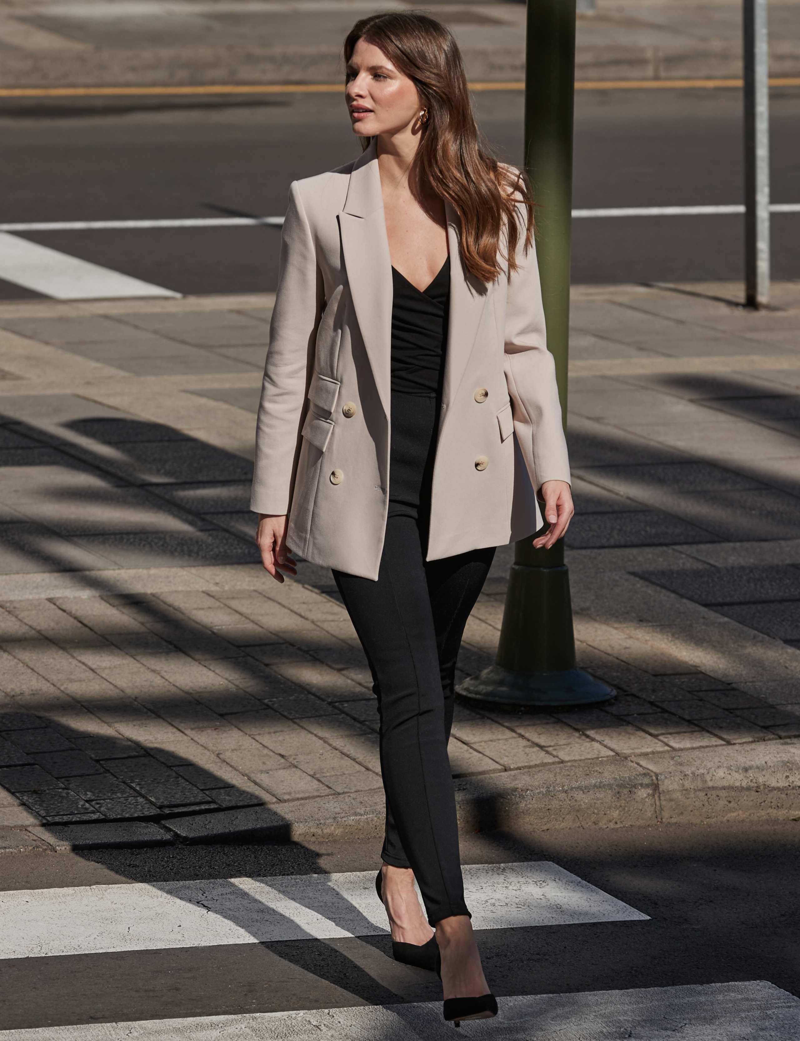 Relaxed Double Breasted Longline Blazer 3 of 6