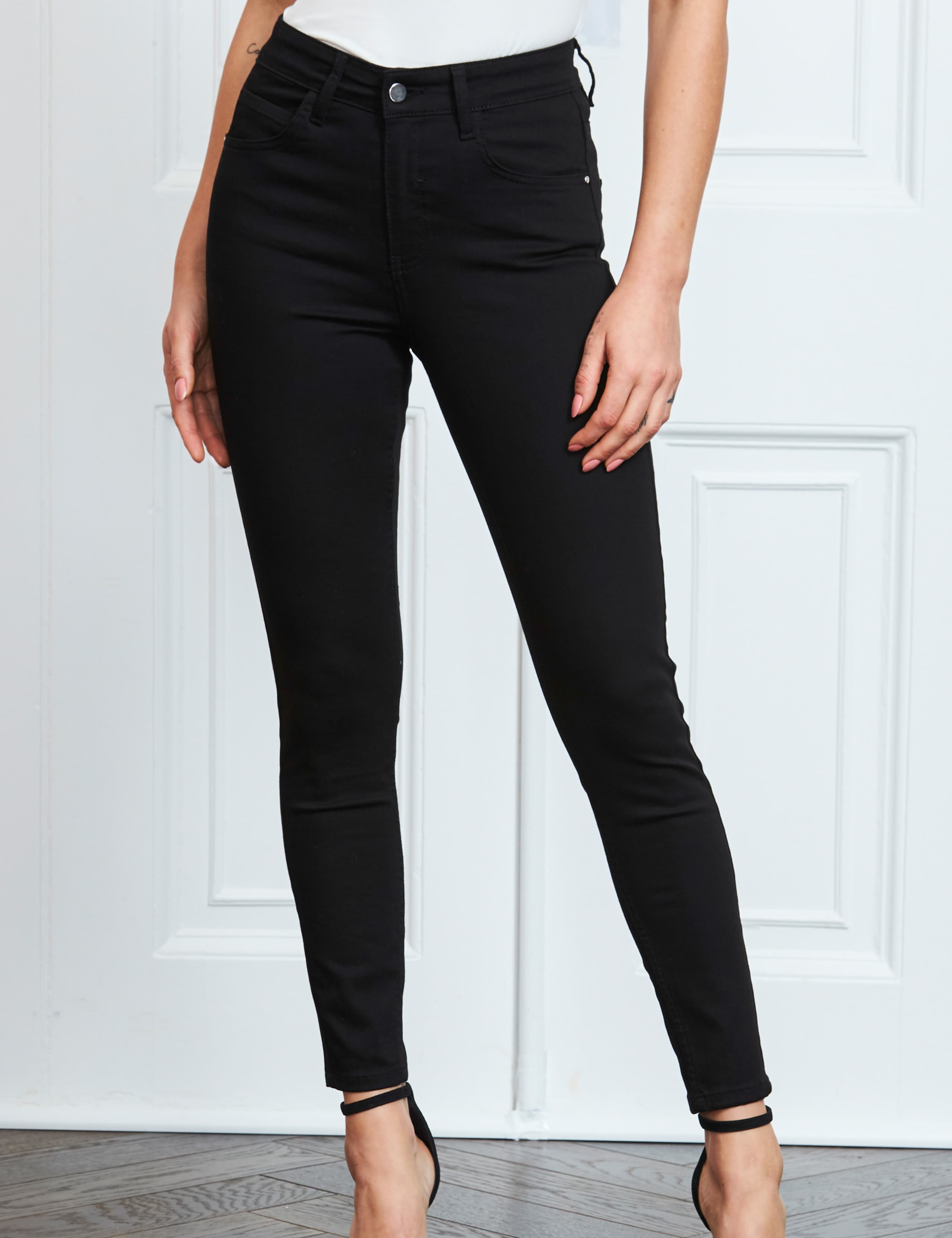 Perfect Skinny Jeans 3 of 5