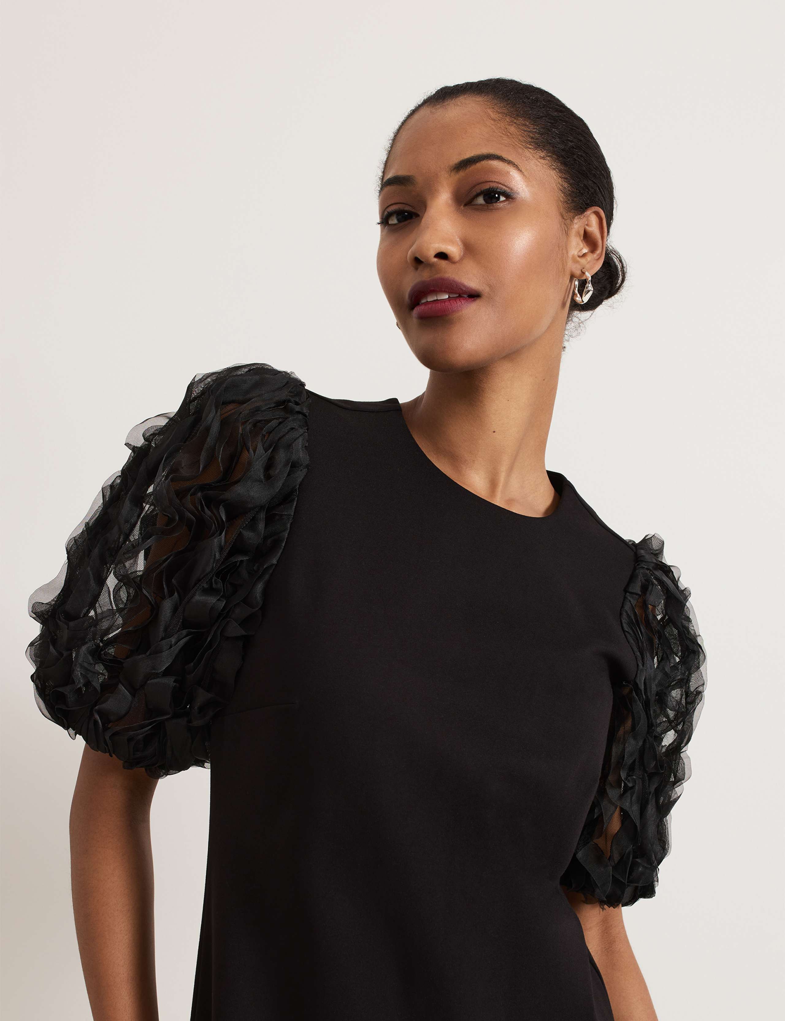 Textured Ruffle Sleeve Mini Shift Dress 5 of 7