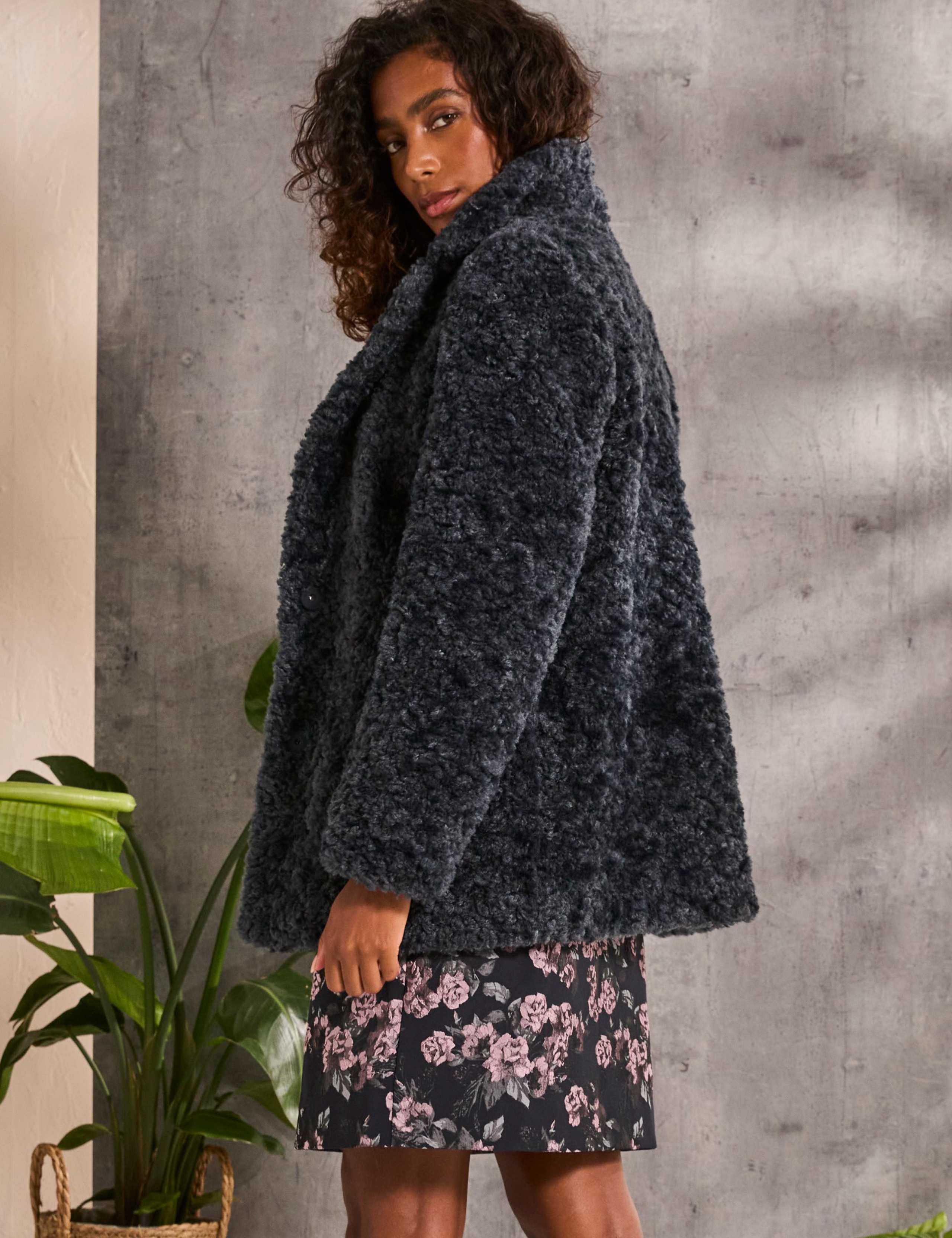 Teddy Single Breasted Short Coat 3 of 7