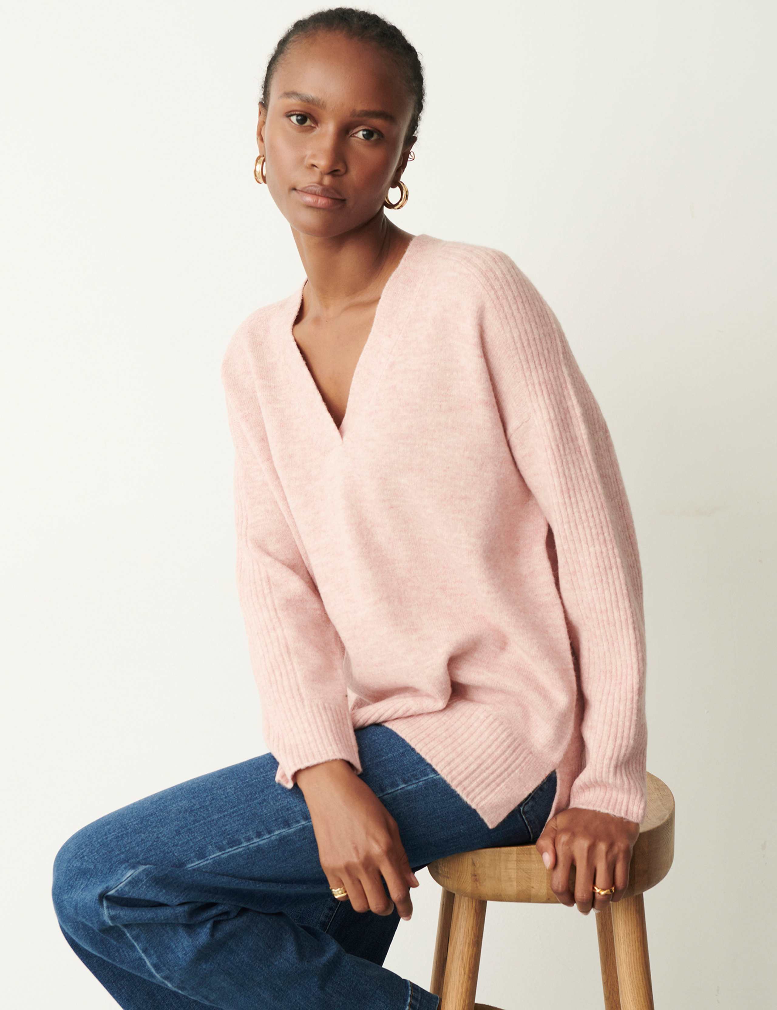 Ribbed V-Neck Relaxed Jumper 1 of 4