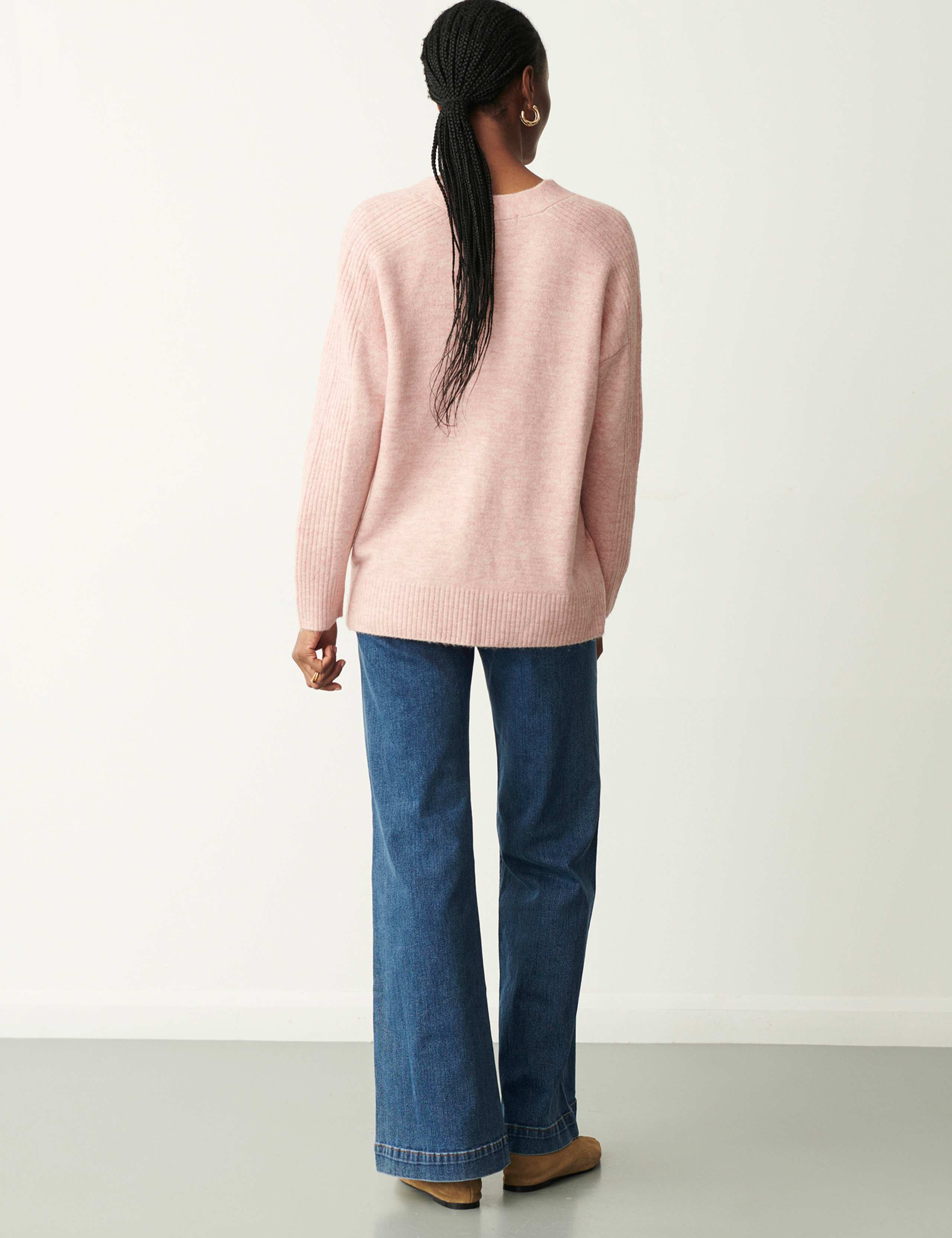Ribbed V-Neck Relaxed Jumper 3 of 4