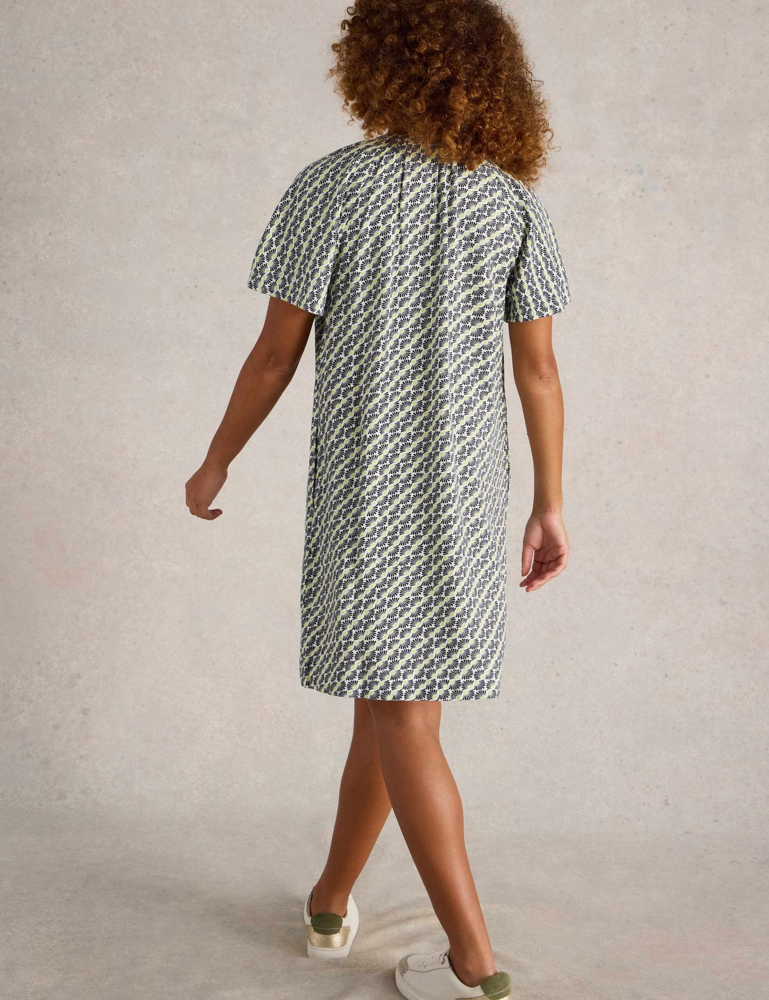 Printed V-Neck Tea Dress 4 of 6