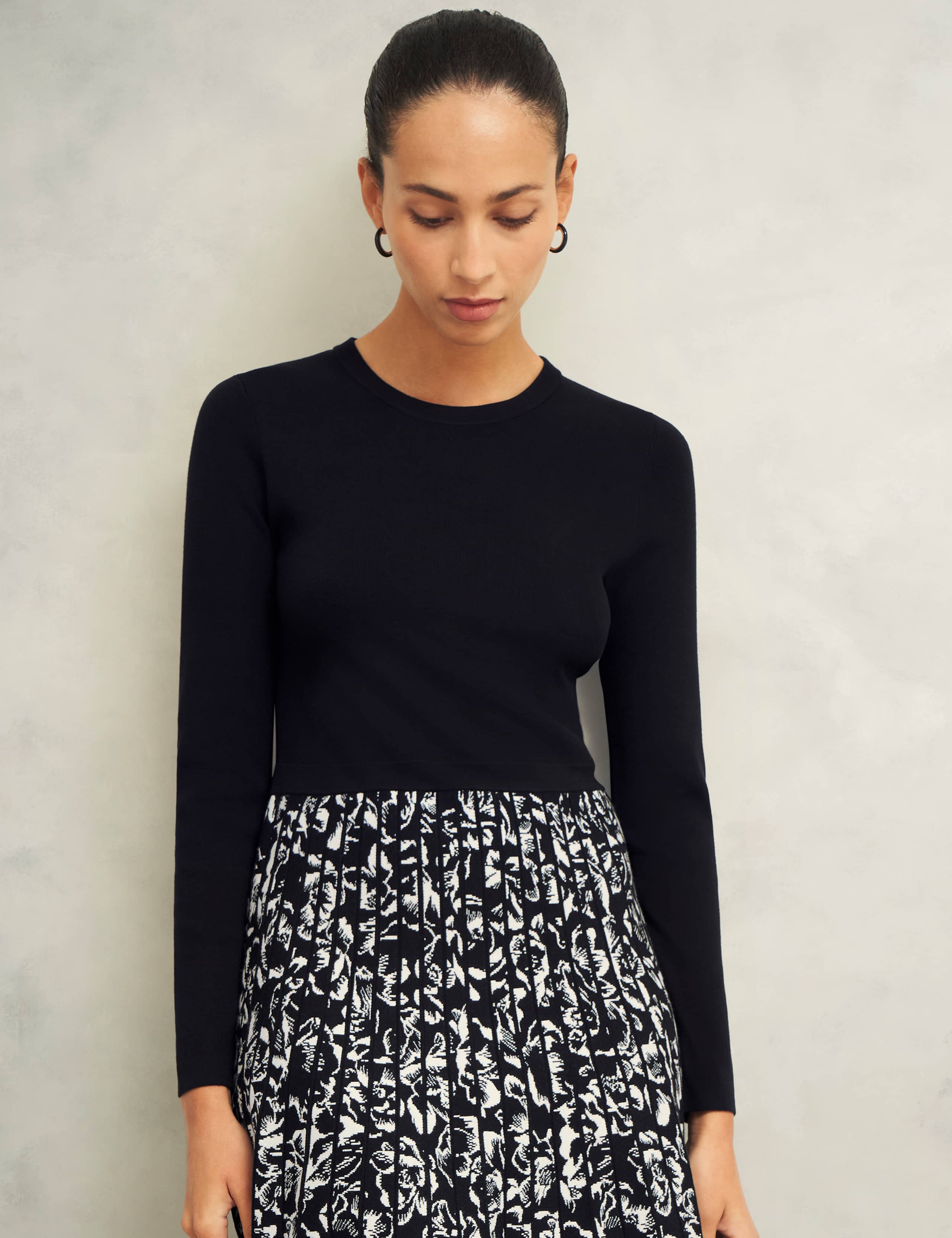 Floral Knee Length Jumper Dress 3 of 8