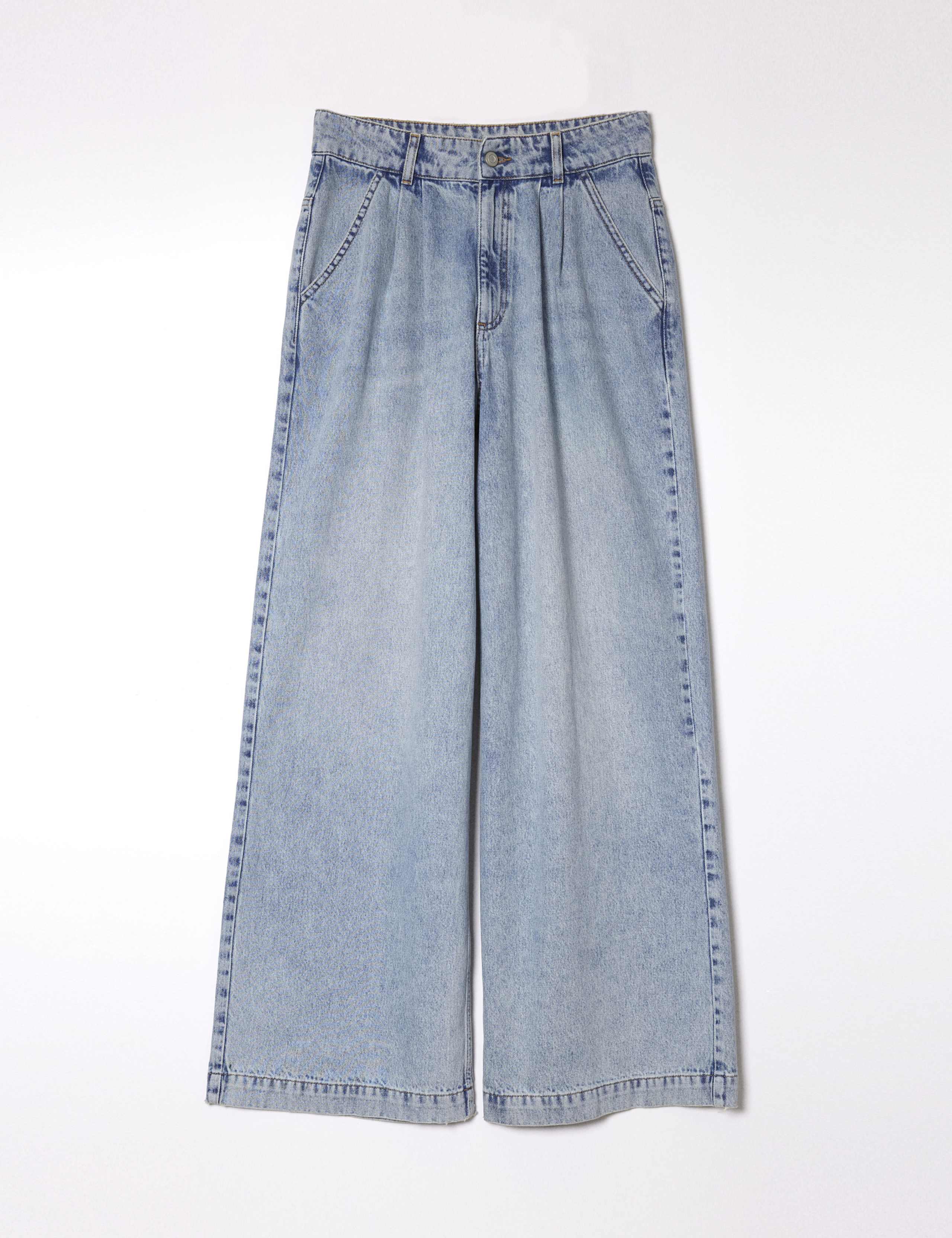 Mid Rise Pleat Front Wide Leg Jeans 2 of 5