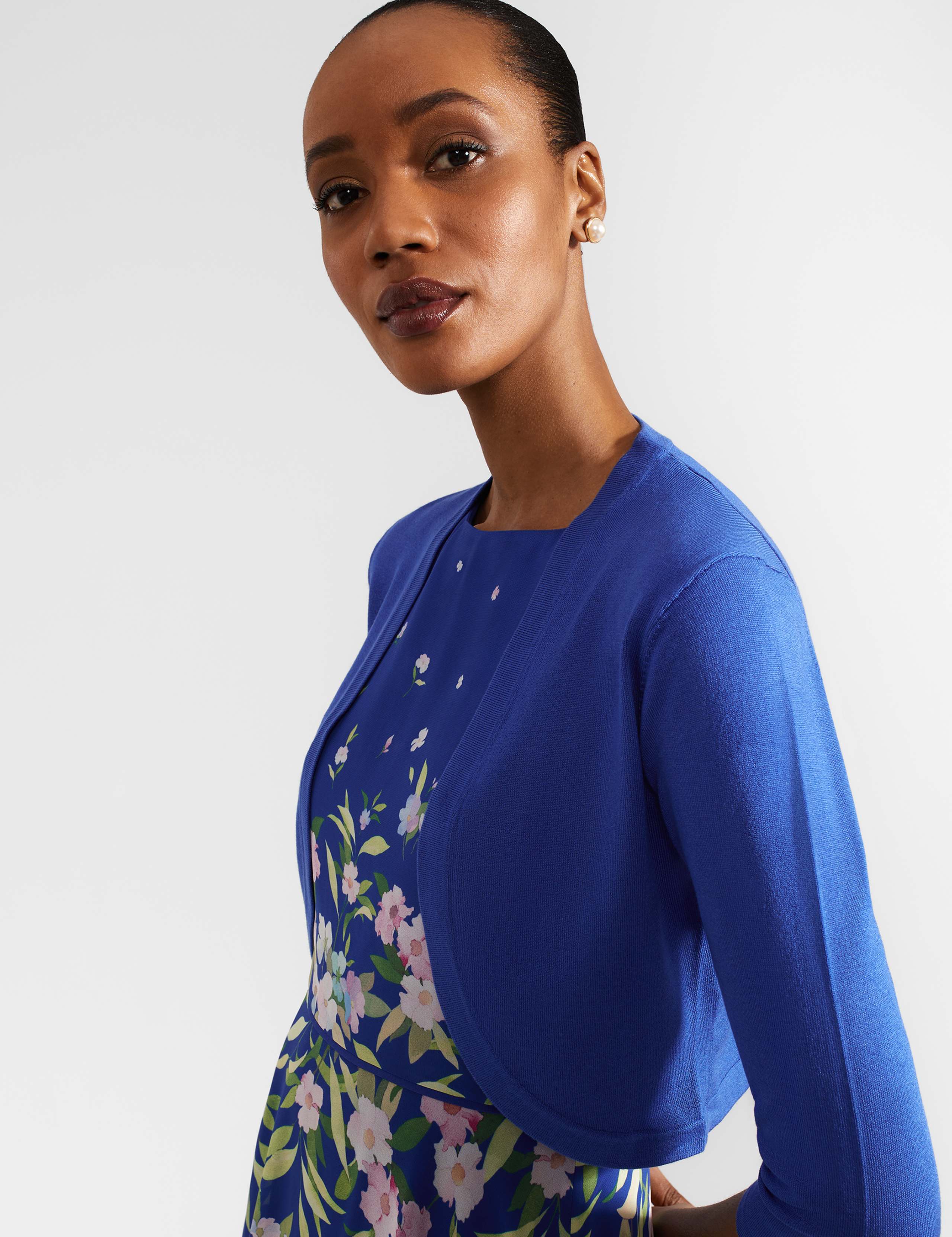 Open Neck Cropped Cardigan 4 of 5