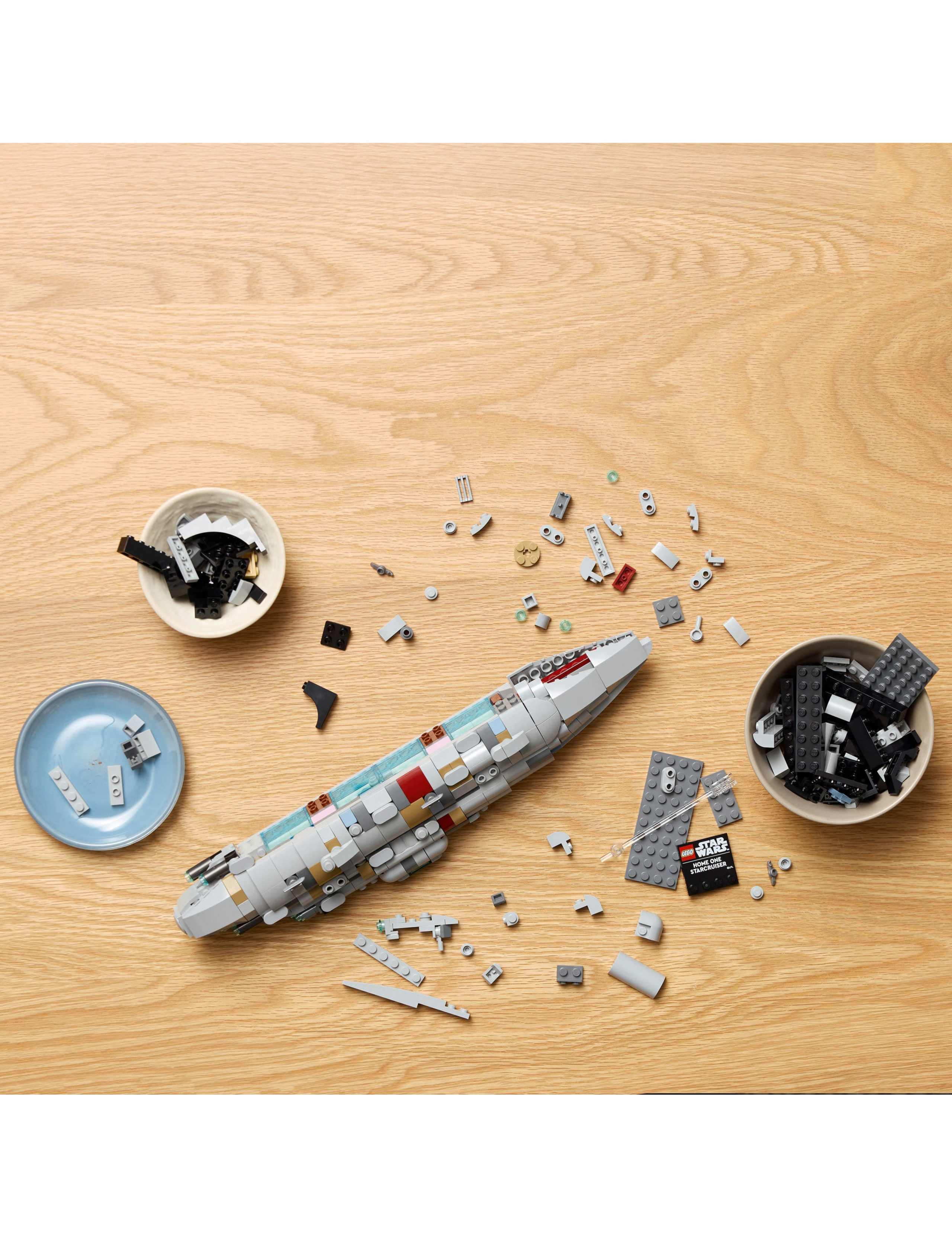 LEGO® Star Wars Home One Starcruiser model Set 75405 (18+ Yrs) 5 of 6