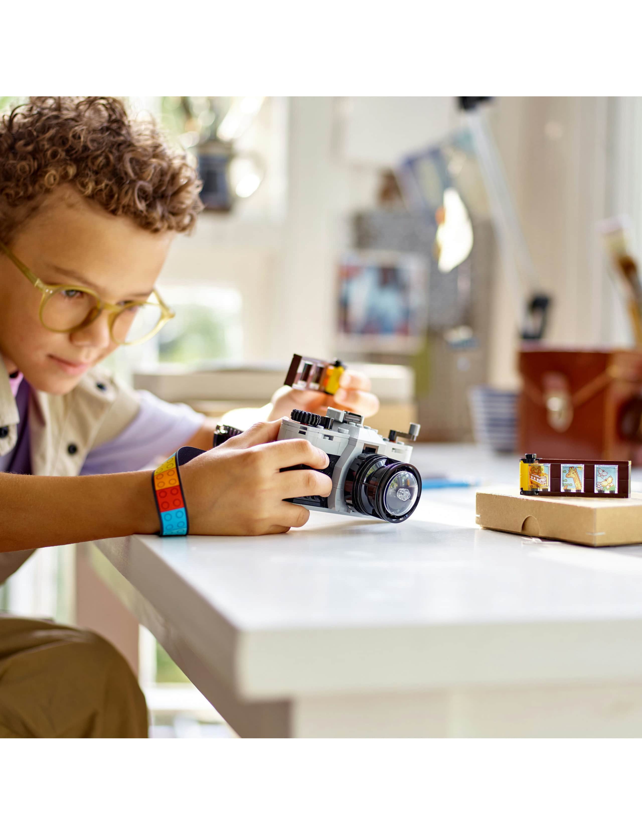 LEGO® Creator 3in1 Retro Camera Toy Set  (8+ Yrs) 6 of 6