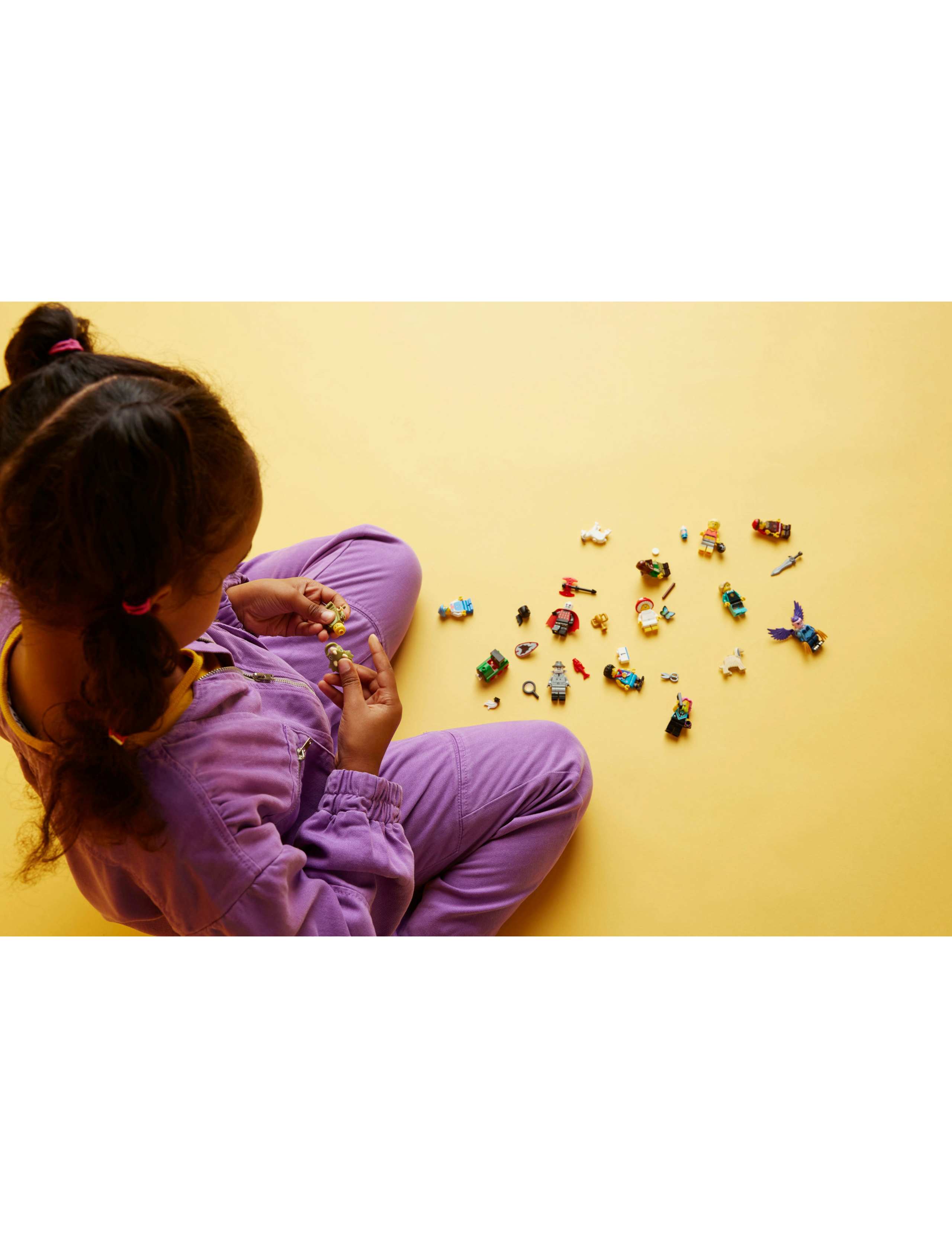 LEGO Minifigures Series 25 Collectible Set  (5+ Yrs) 5 of 6