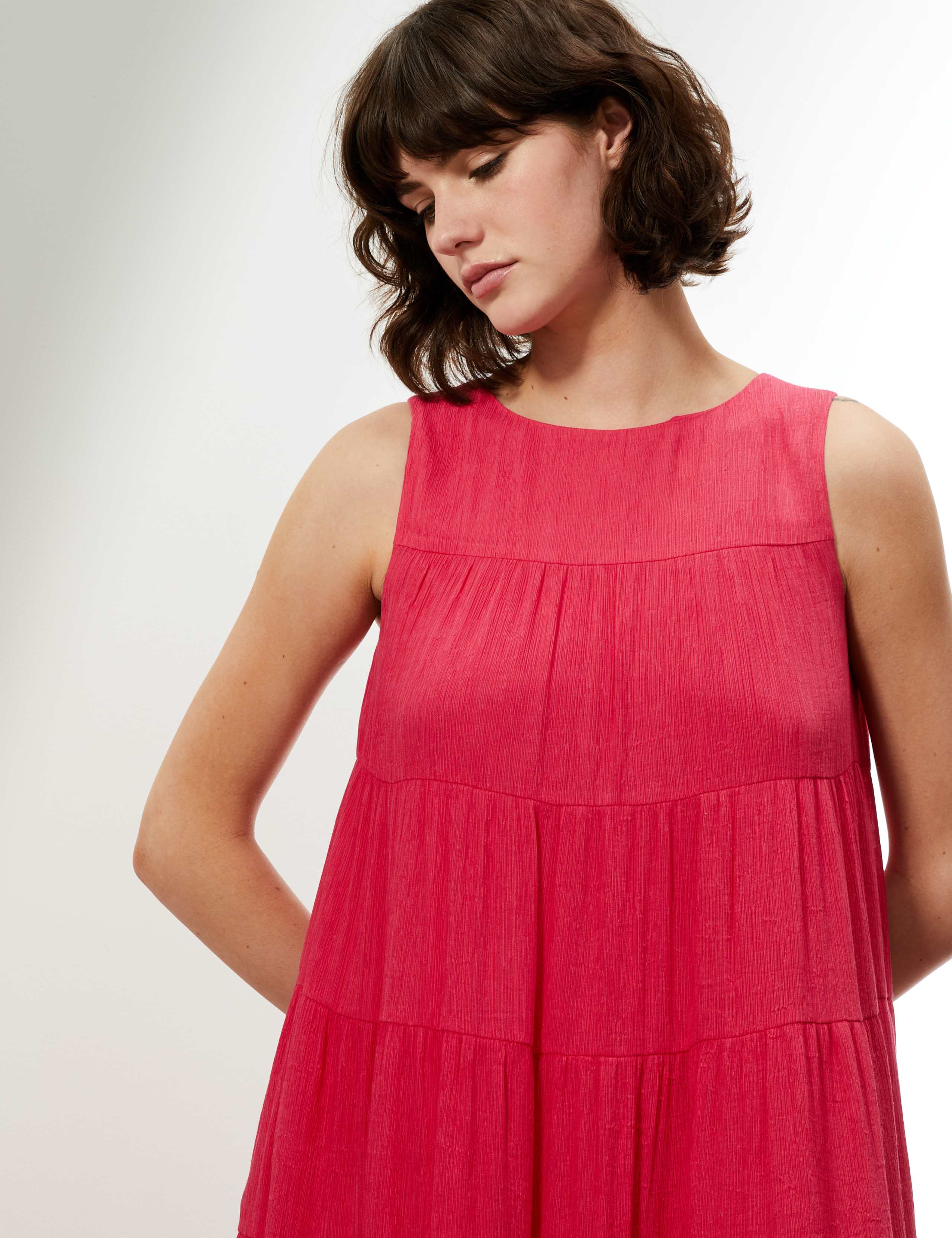 Textured Sleeveless Maxi Tiered Dress 4 of 7