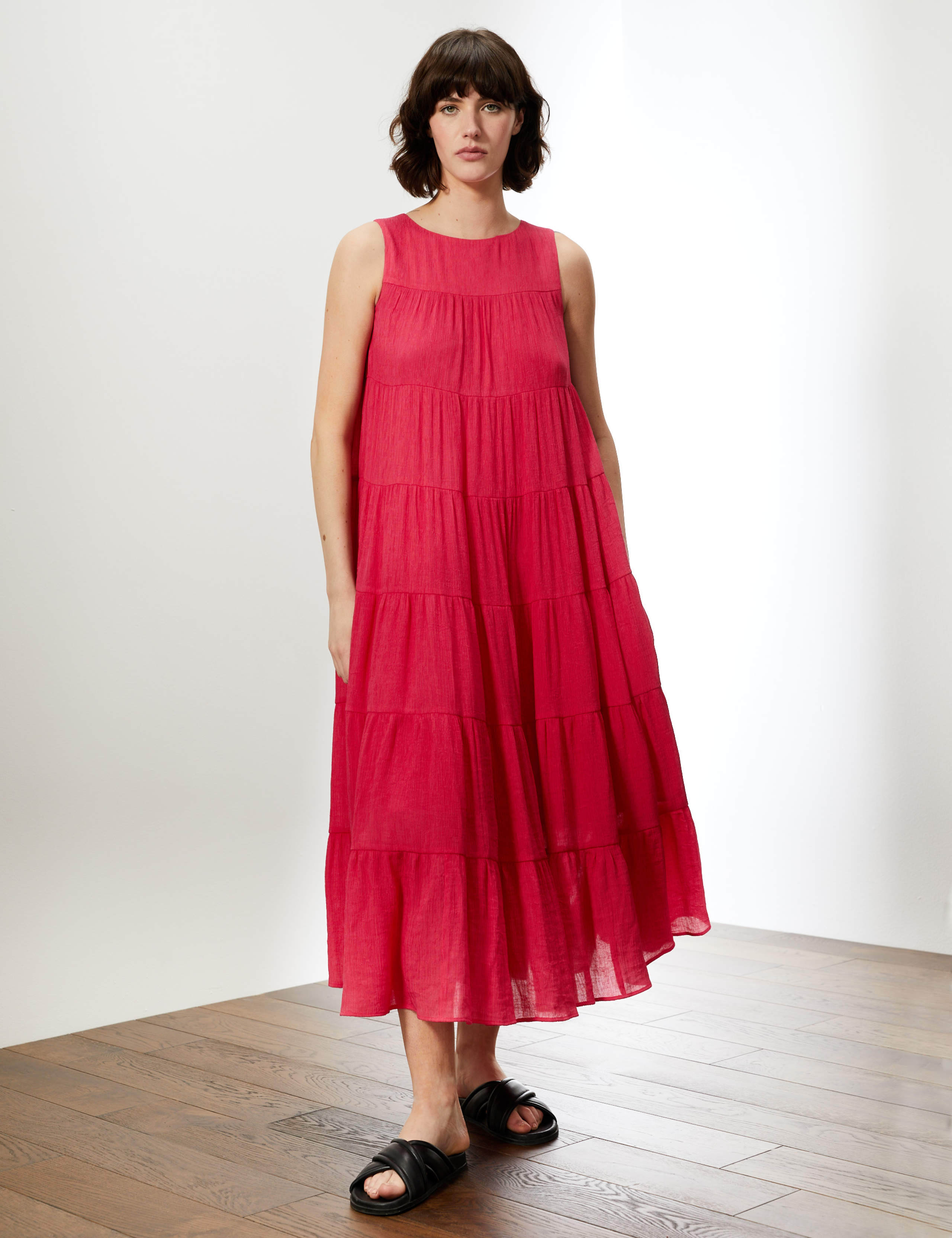 Textured Sleeveless Maxi Tiered Dress 6 of 7