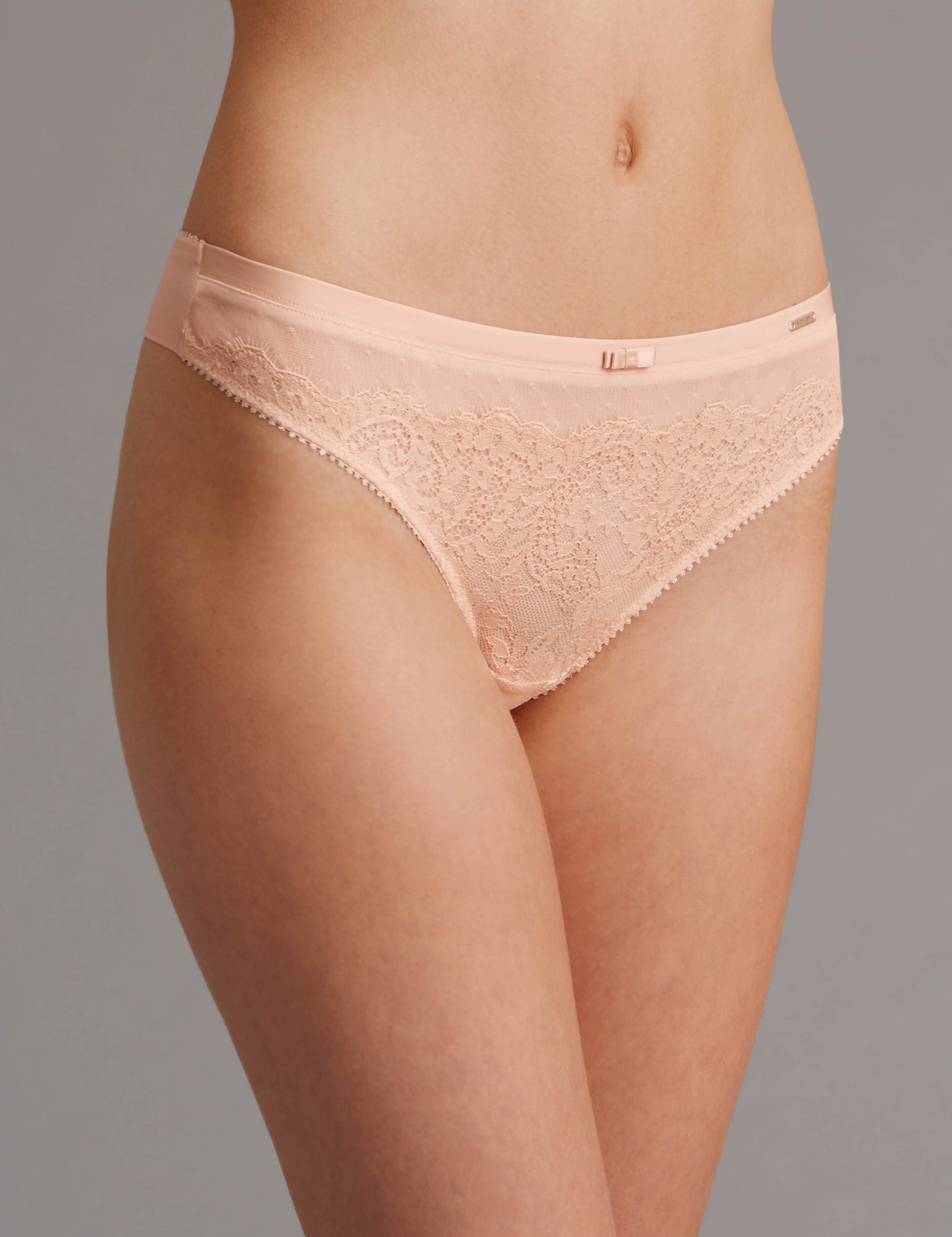 Dentelle Lace Low Rise Thong 1 of 5
