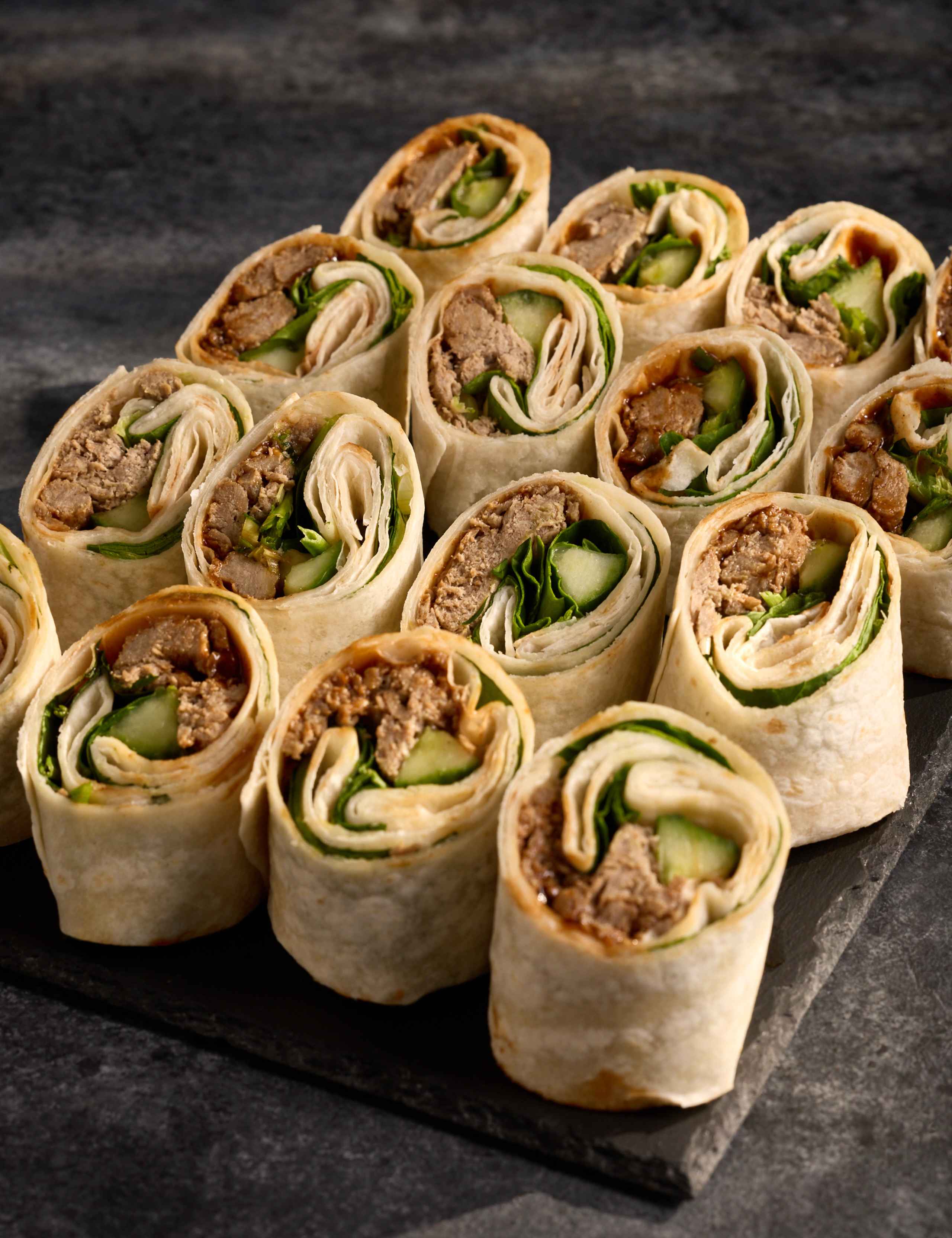 Plant Kitchen Wrap Platter (16 Pieces) 1 of 4