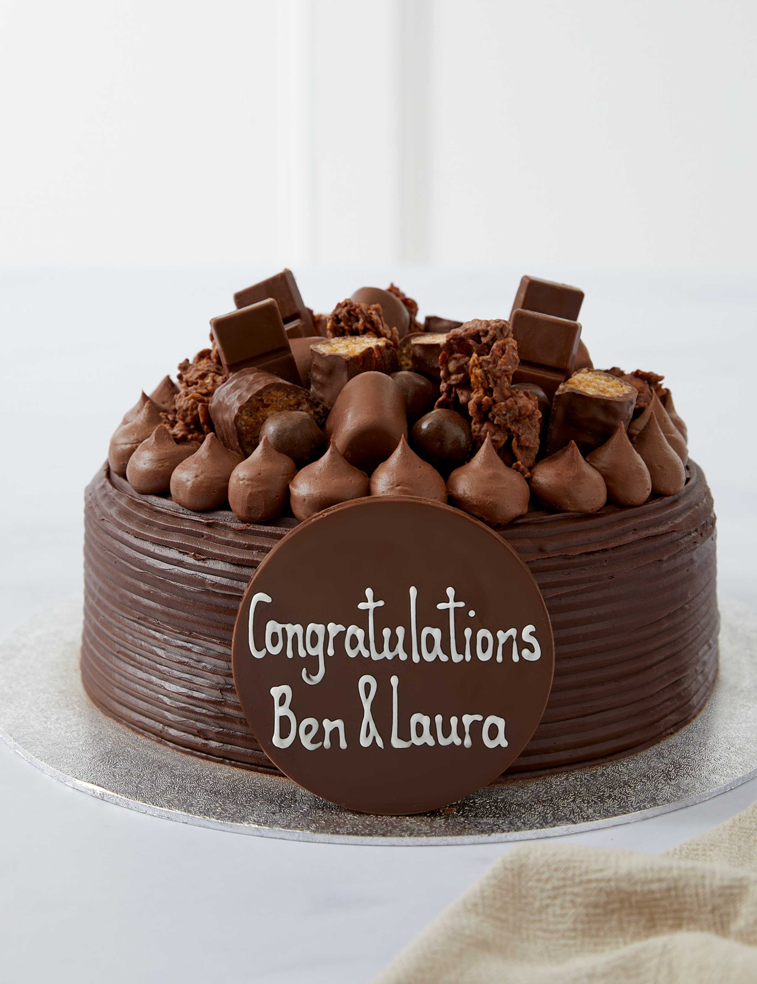 Personalised Extra Large Mini Bite Cake (Serves 24) 4 of 8
