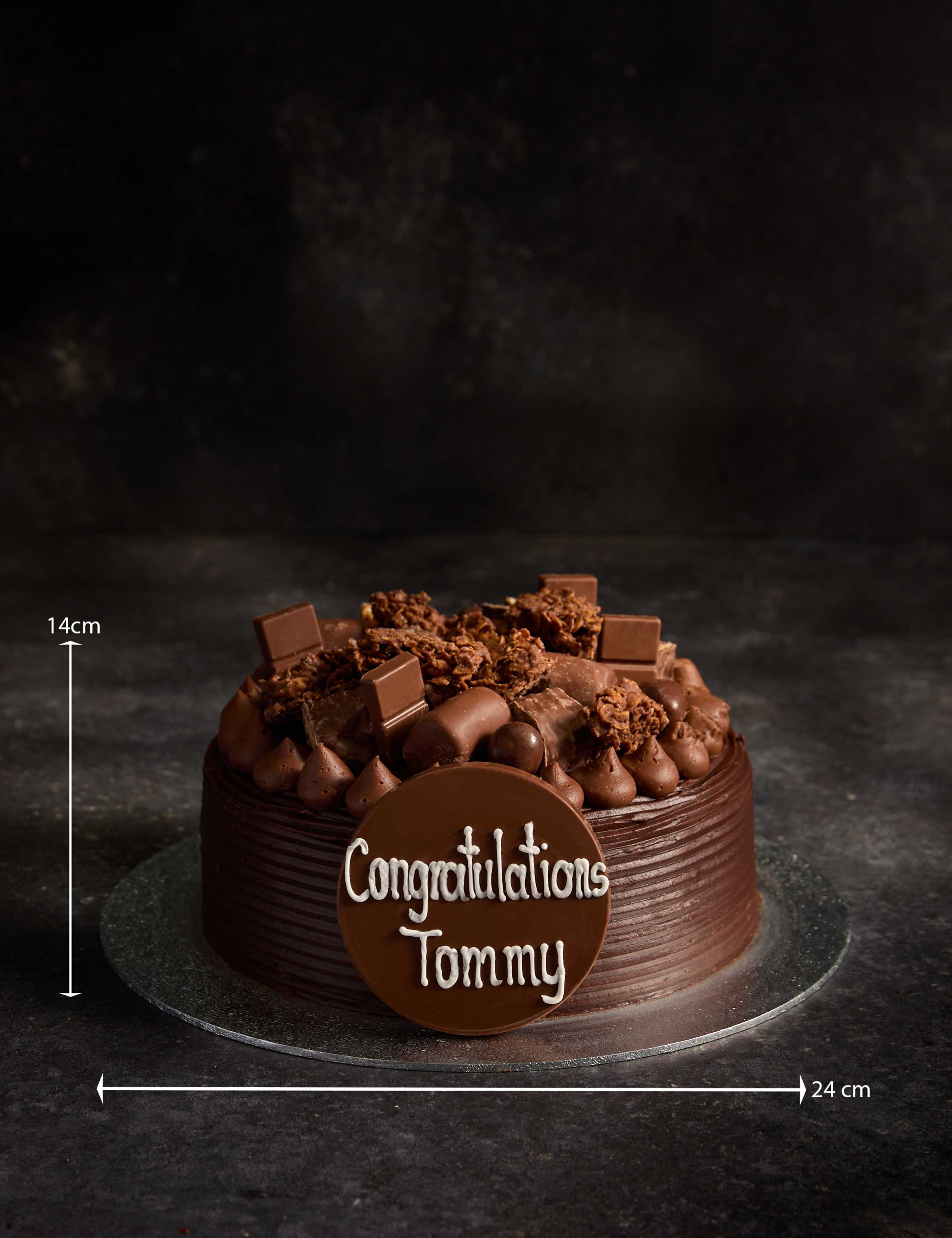 Personalised Extra Large Mini Bite Cake (Serves 24) 4 of 6