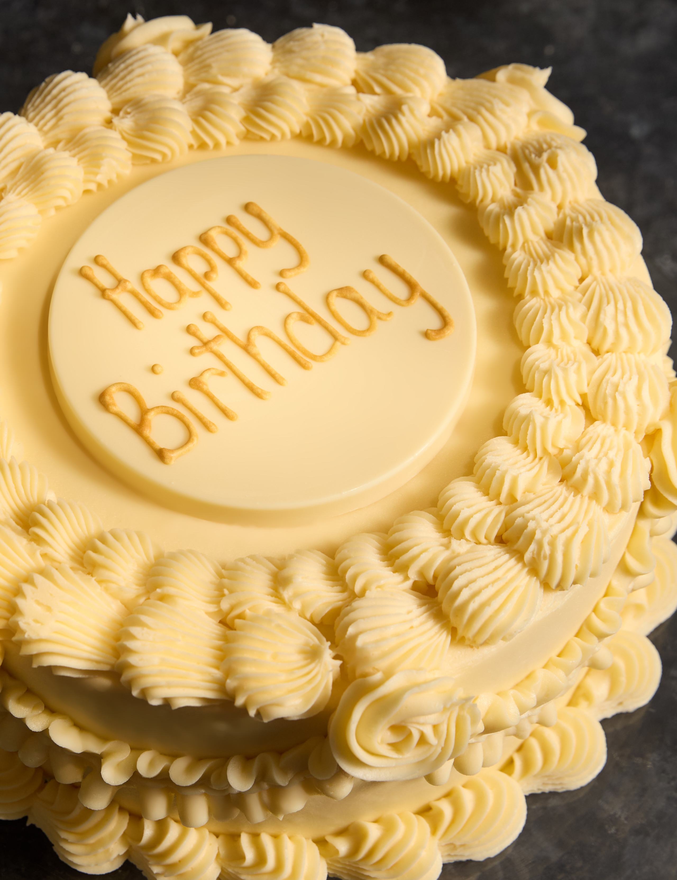 Personalised Vintage Party Cake (Serves 20) 5 of 7