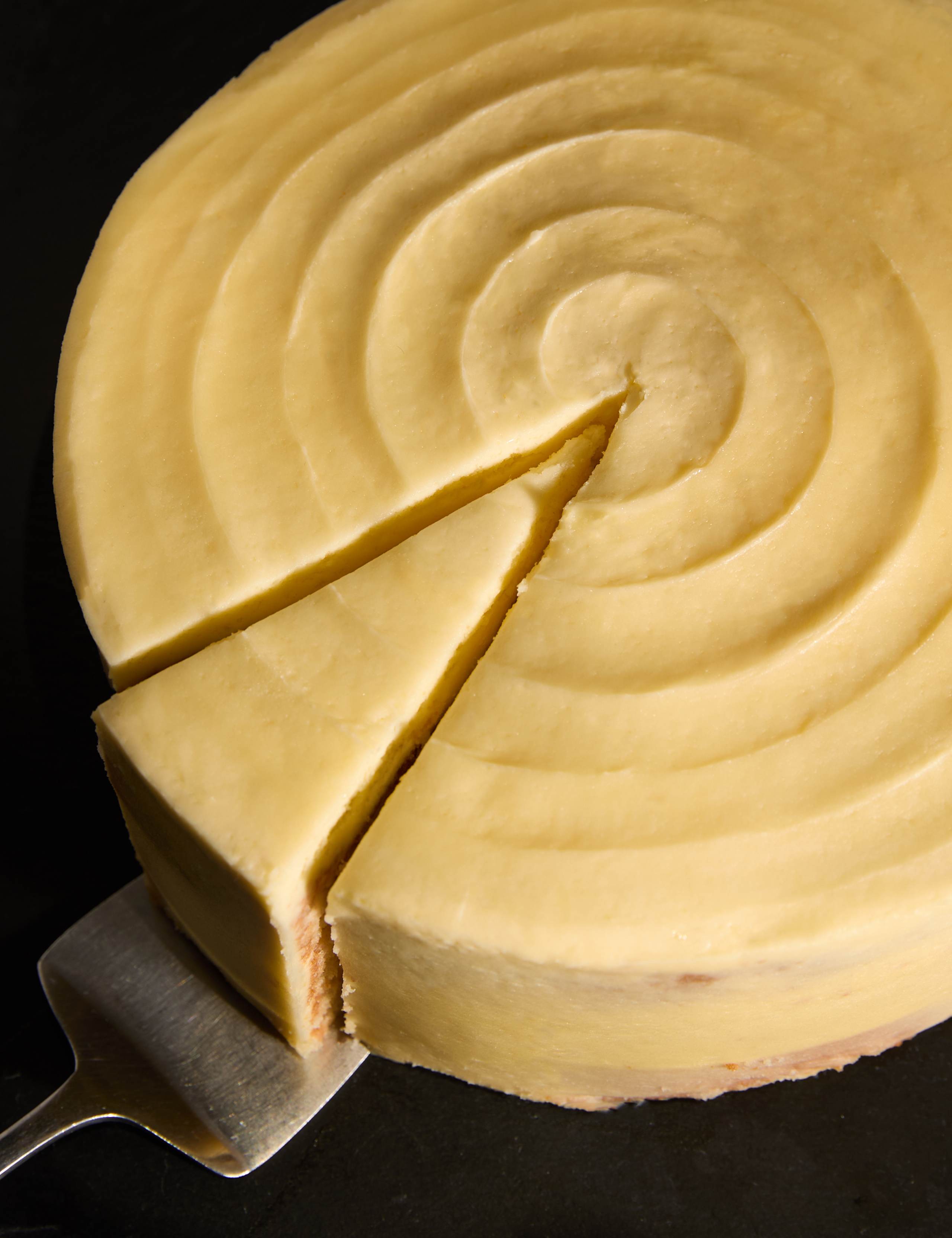 Naked Lemon Cake (Serves 16) 5 of 6