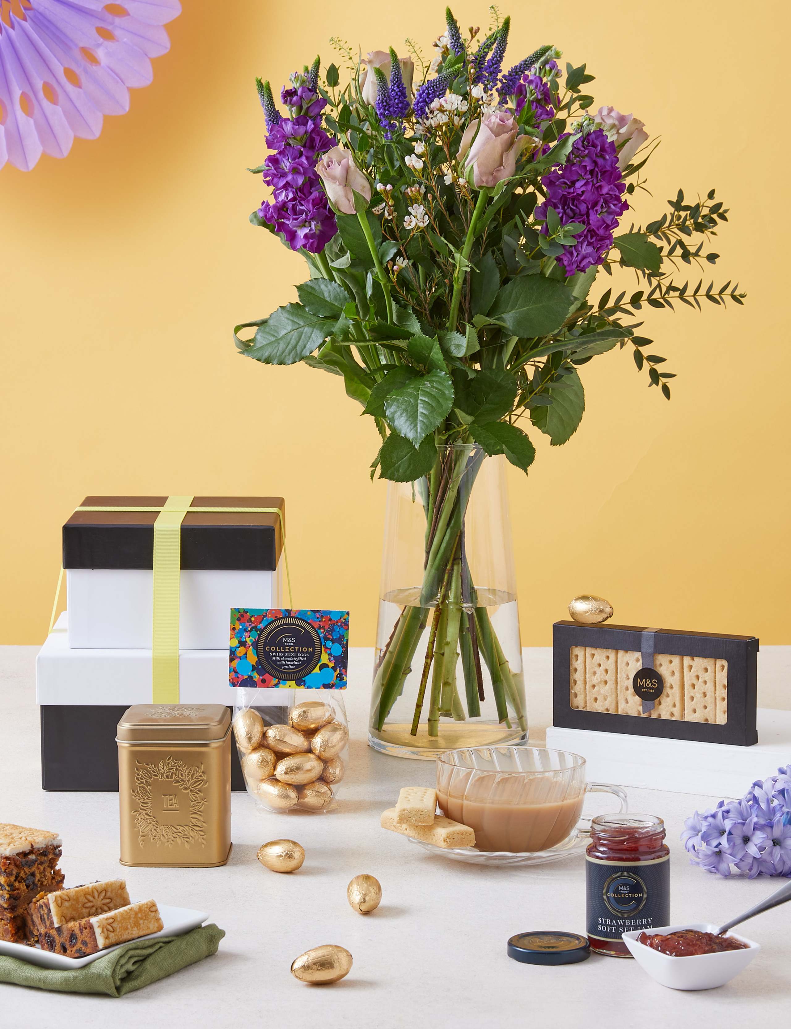 Easter Afternoon Treats with Flowers Gift Set 1 of 4