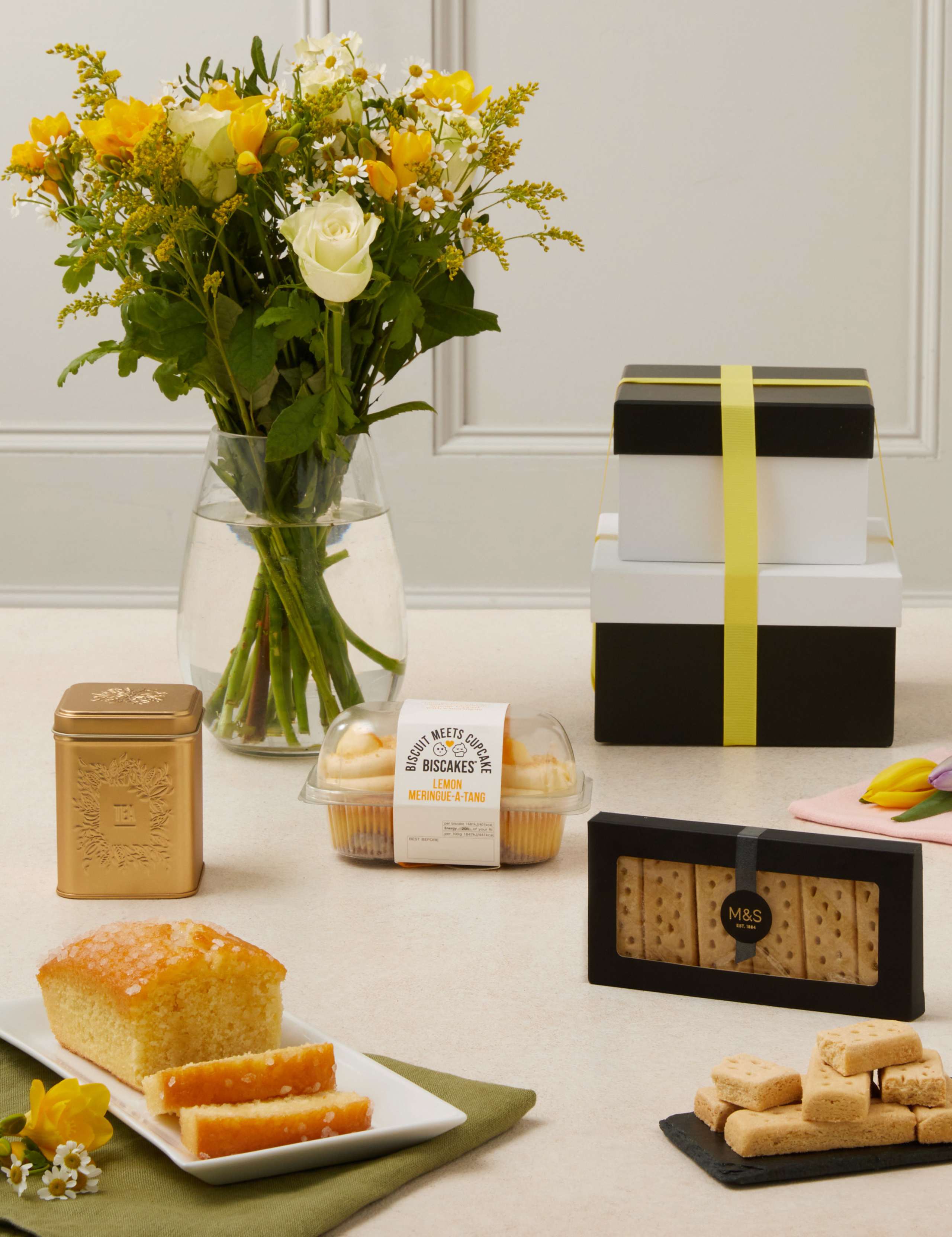 Spring Afternoon Treats & Flowers 1 of 6