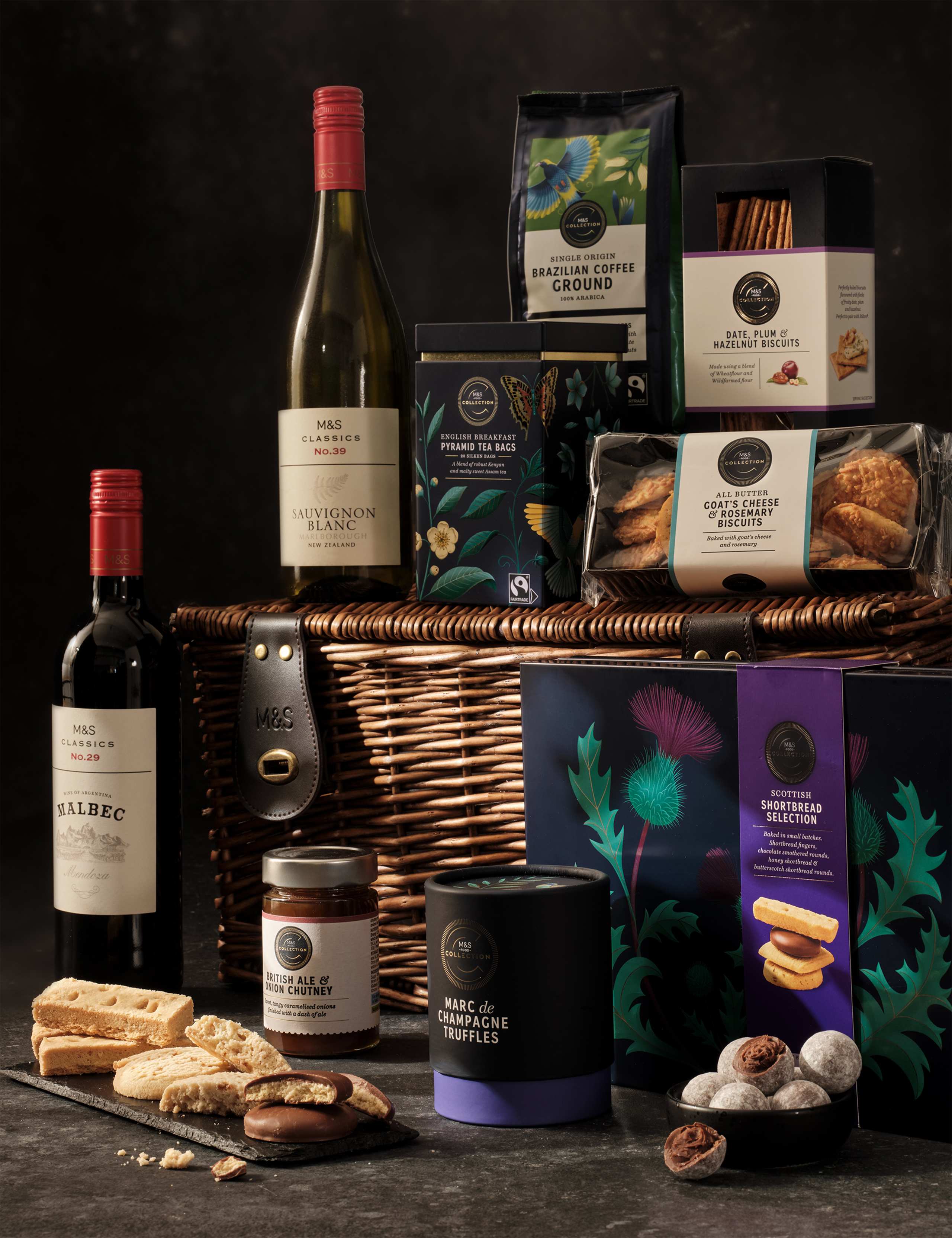 The M&S Collection Deluxe Hamper 1 of 8