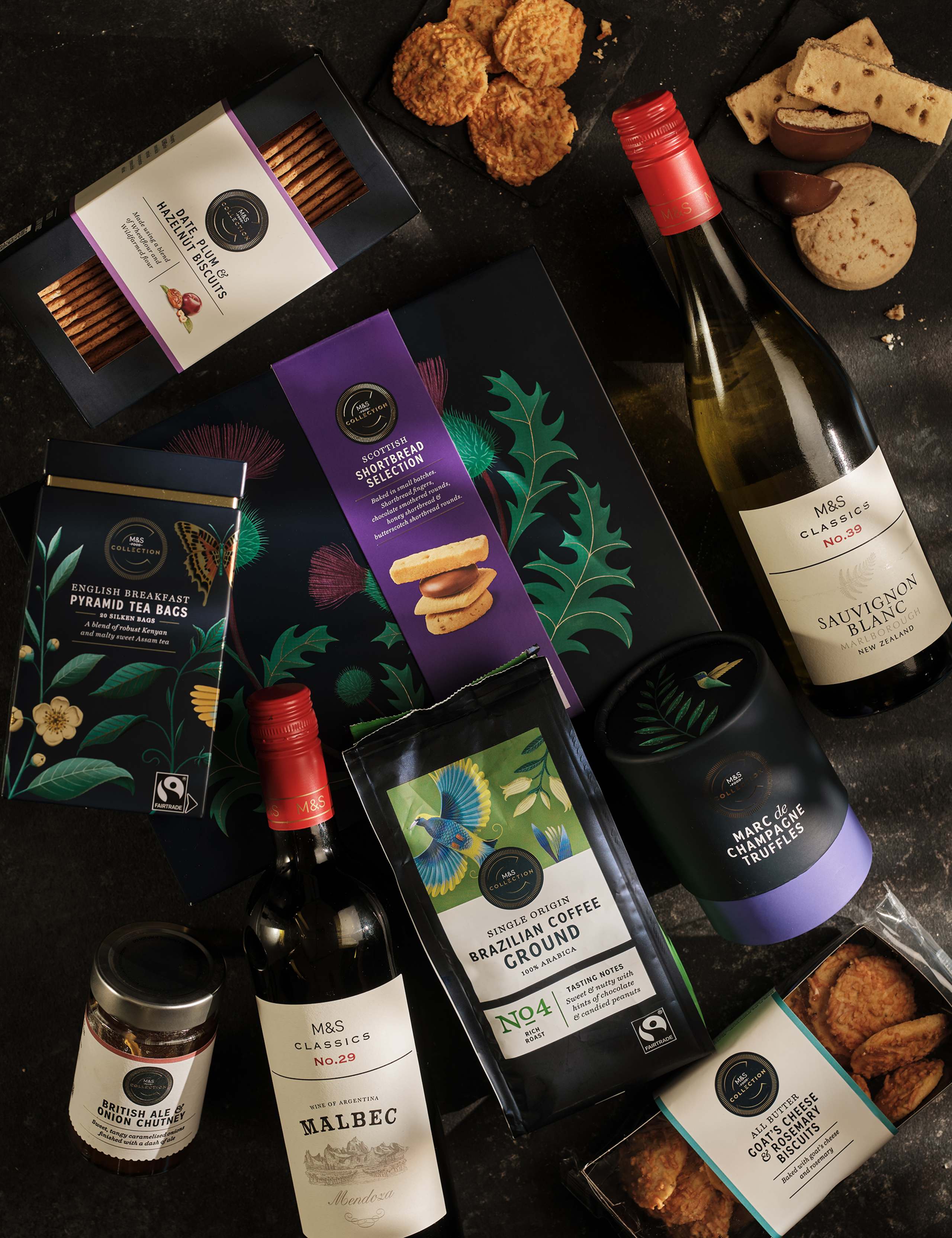 The M&S Collection Deluxe Hamper 3 of 8