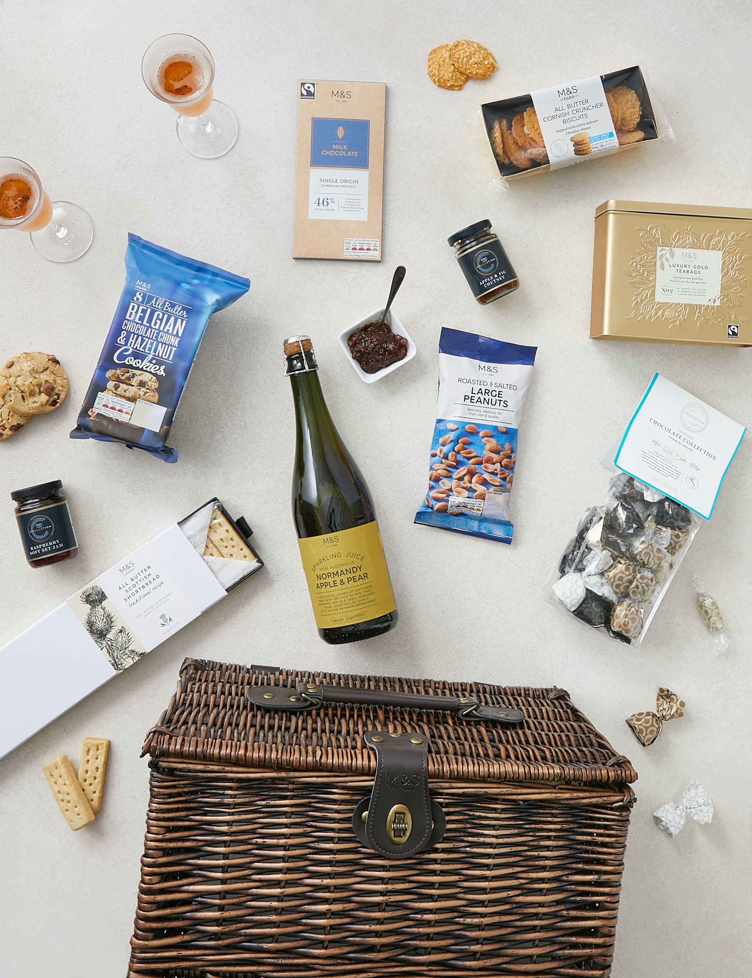 The Hampton Hamper 2 of 3