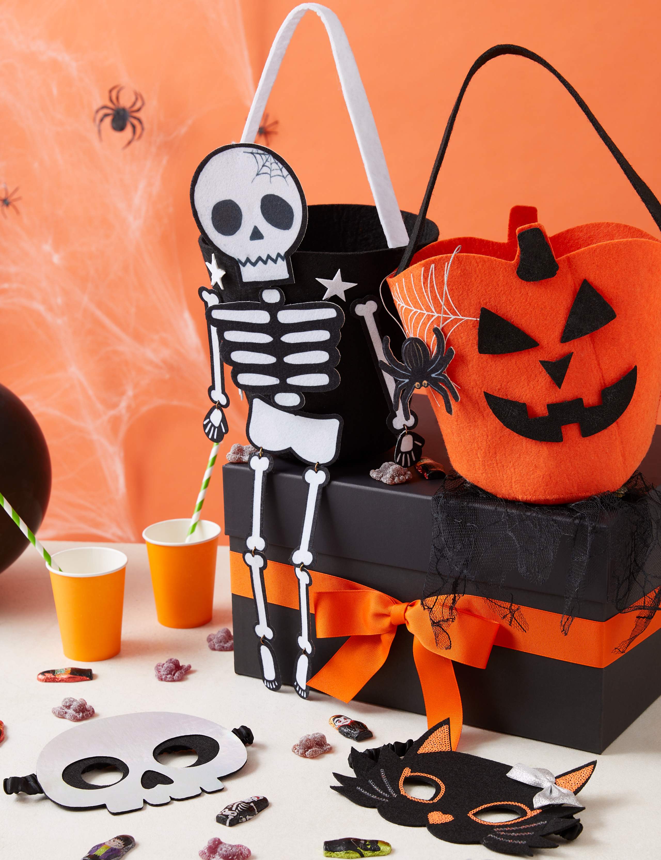 Halloween Spooky Night In Gift Box 2 of 3