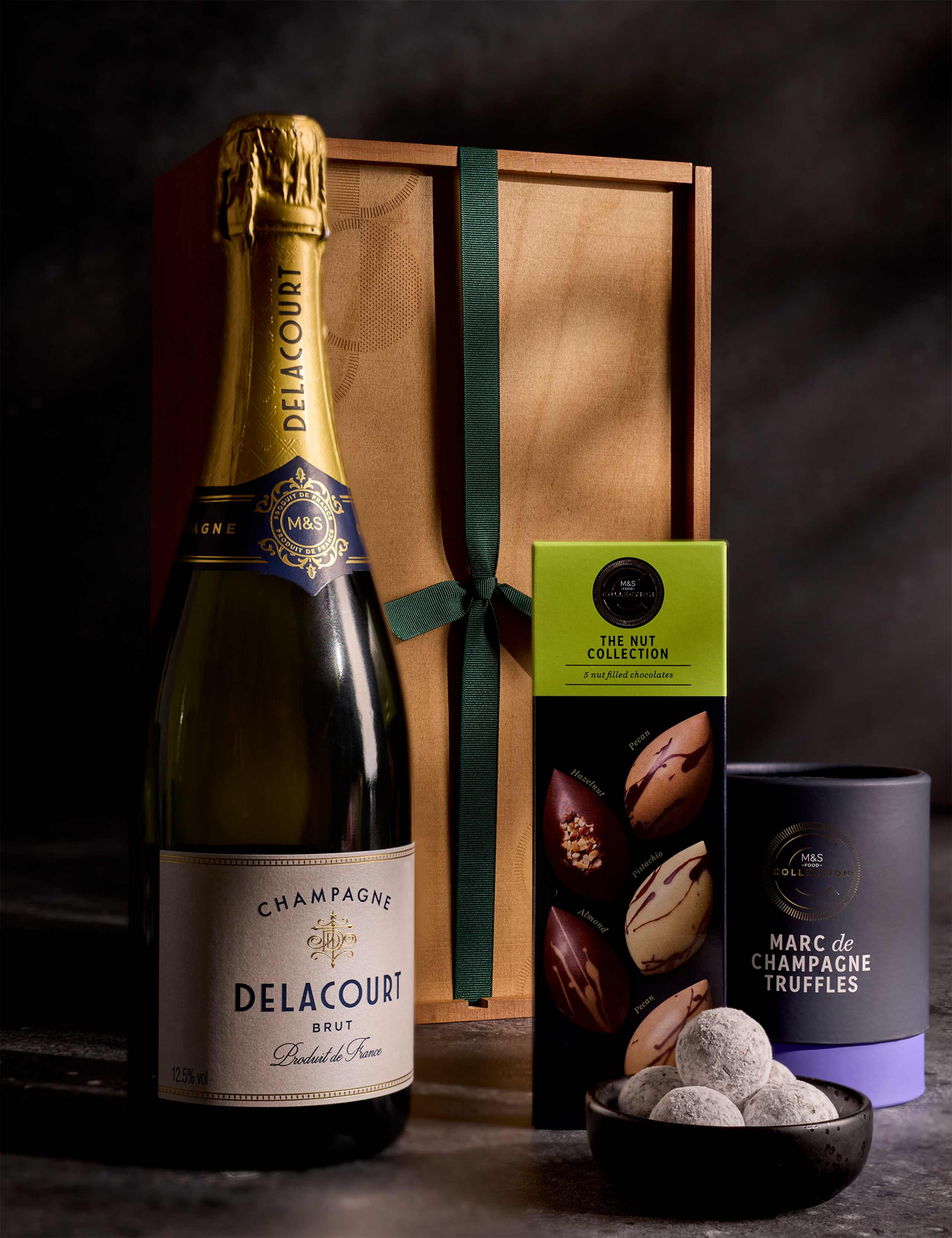 The Champagne Cheers Gift Box 1 of 6
