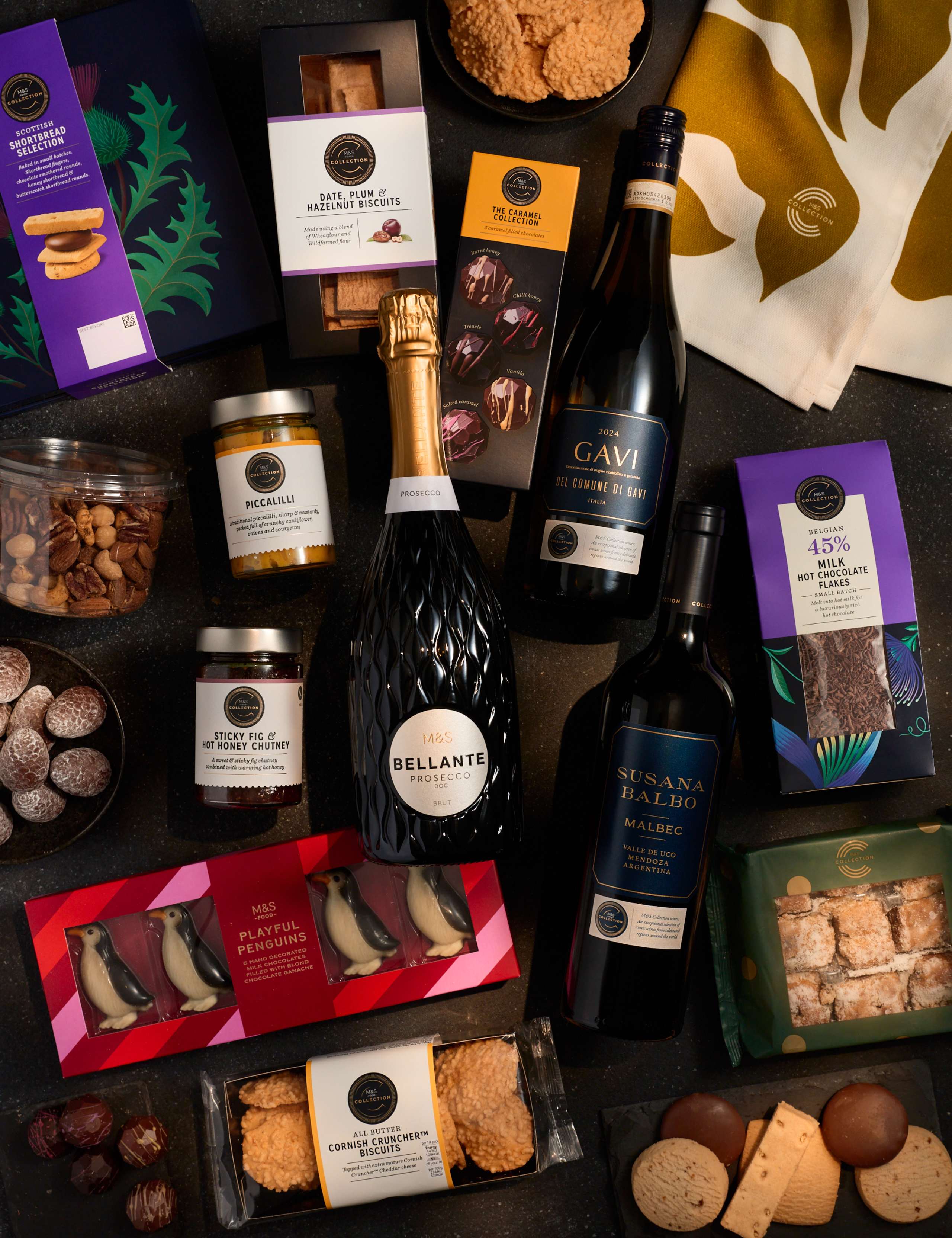 The Premium Collection Christmas Hamper 3 of 6