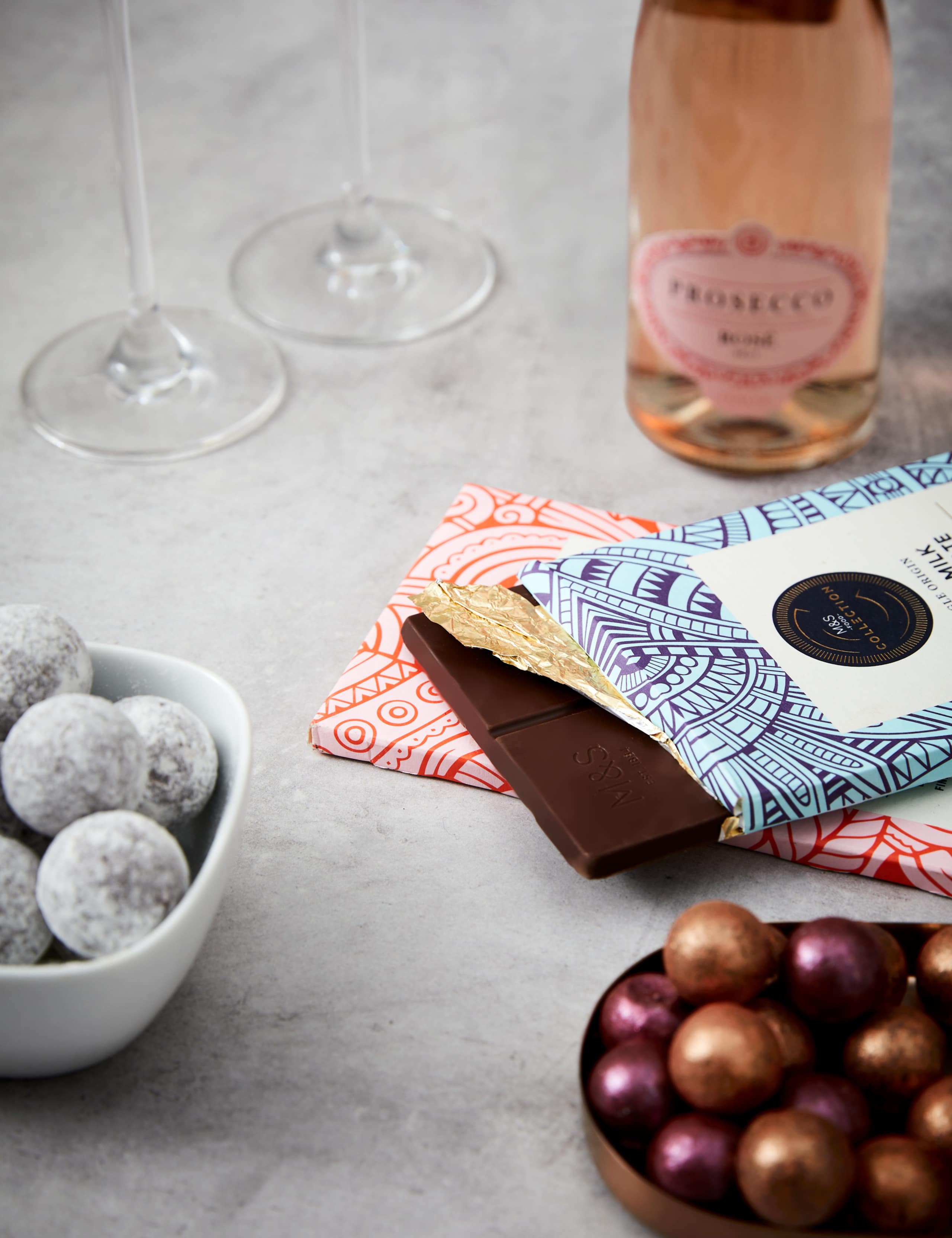 Pink Fizz & Chocolate Gift Box 2 of 2