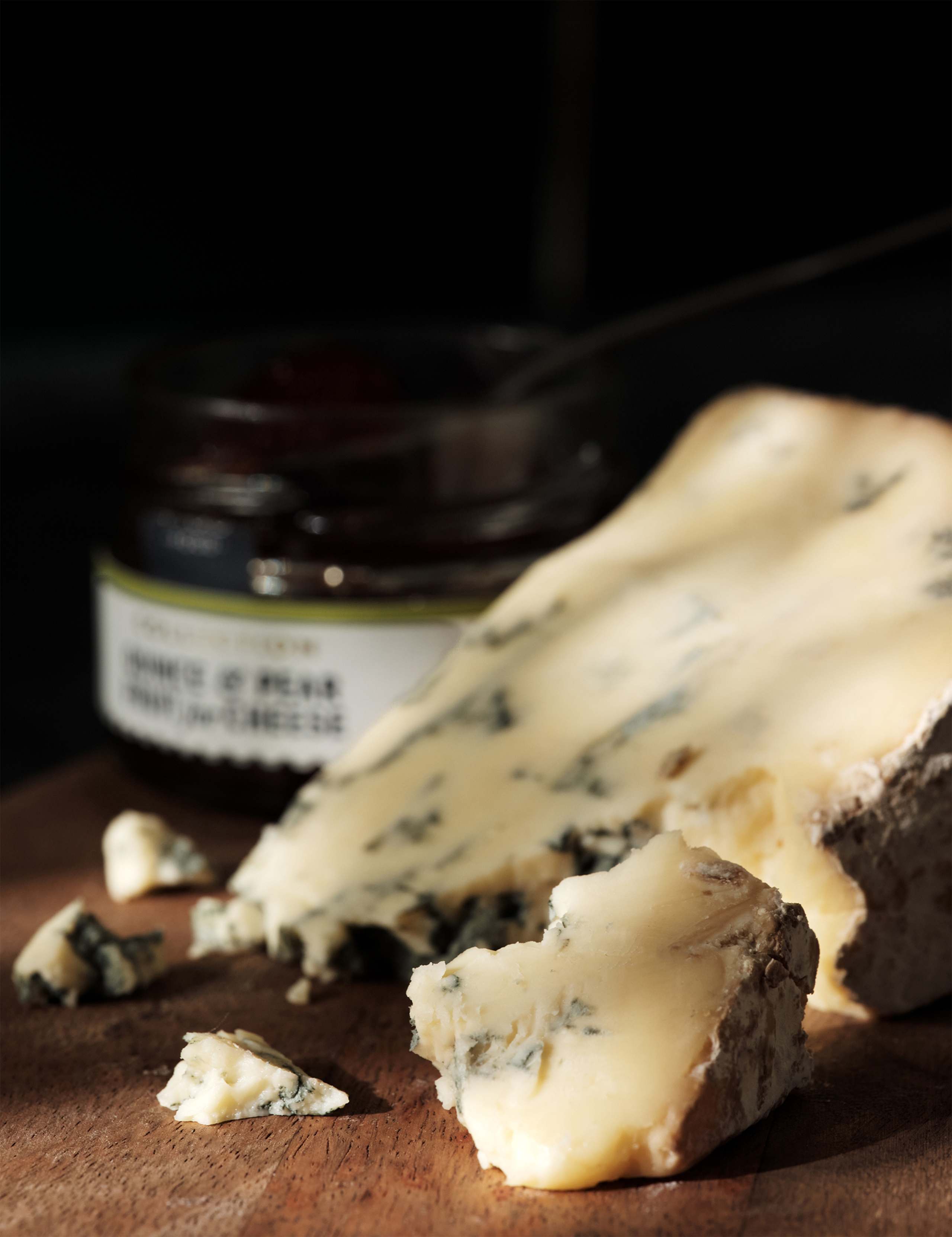 The Red Wine & Cheese Gift 4 of 6