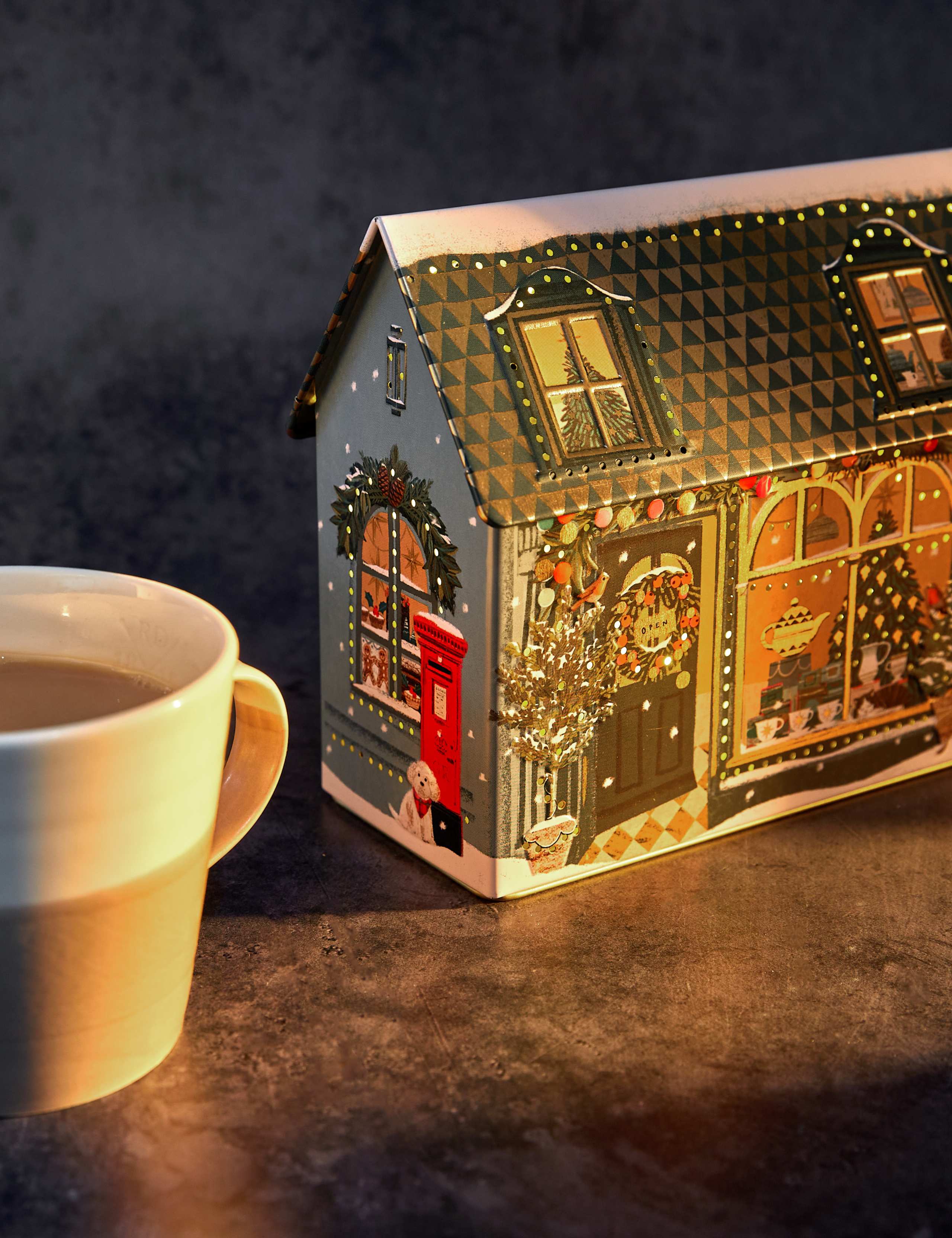 Merry & Bright Christmas Hamper 2 of 5