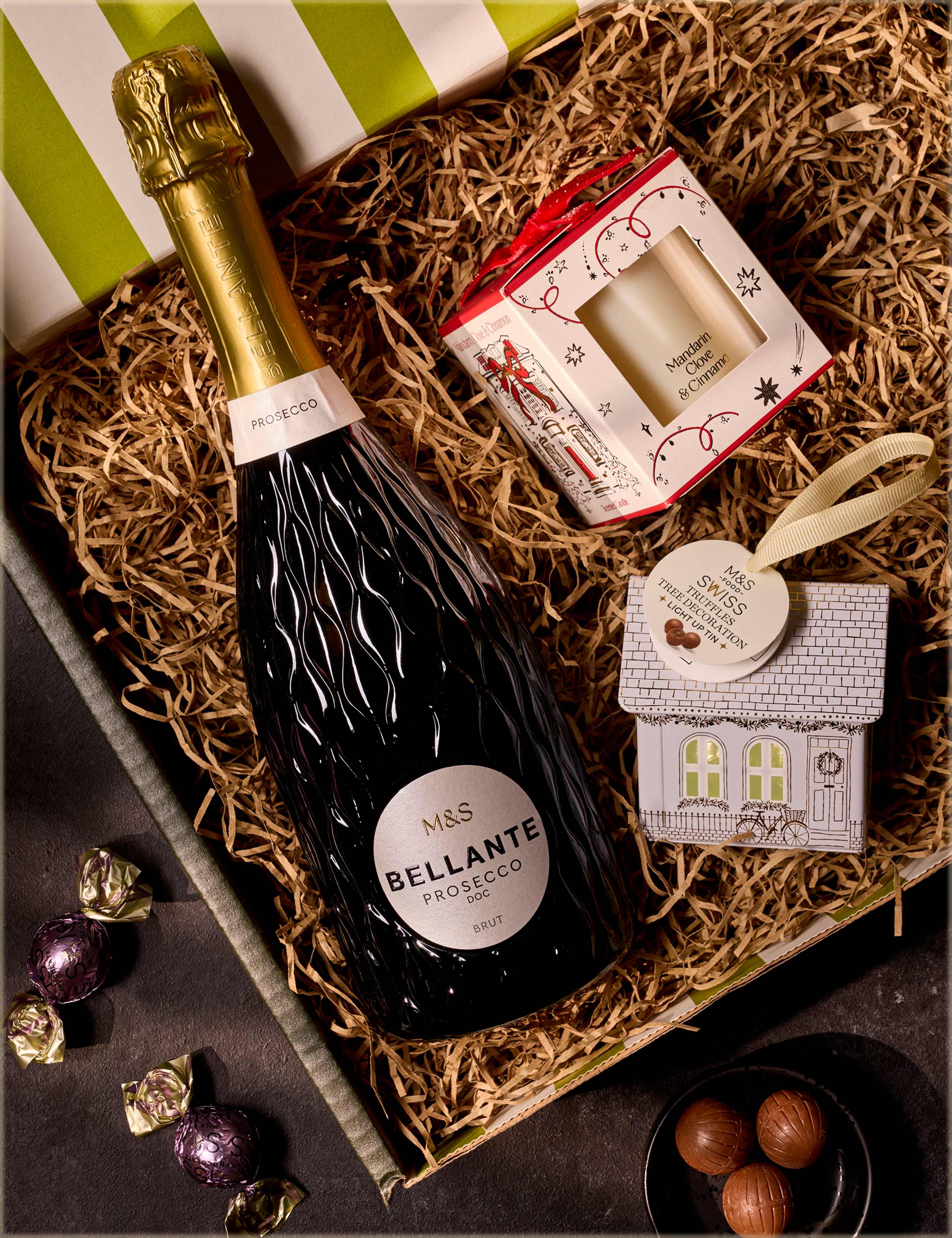 The Scent with Festive Cheer Gift (Delivery from 4th November) 3 of 4