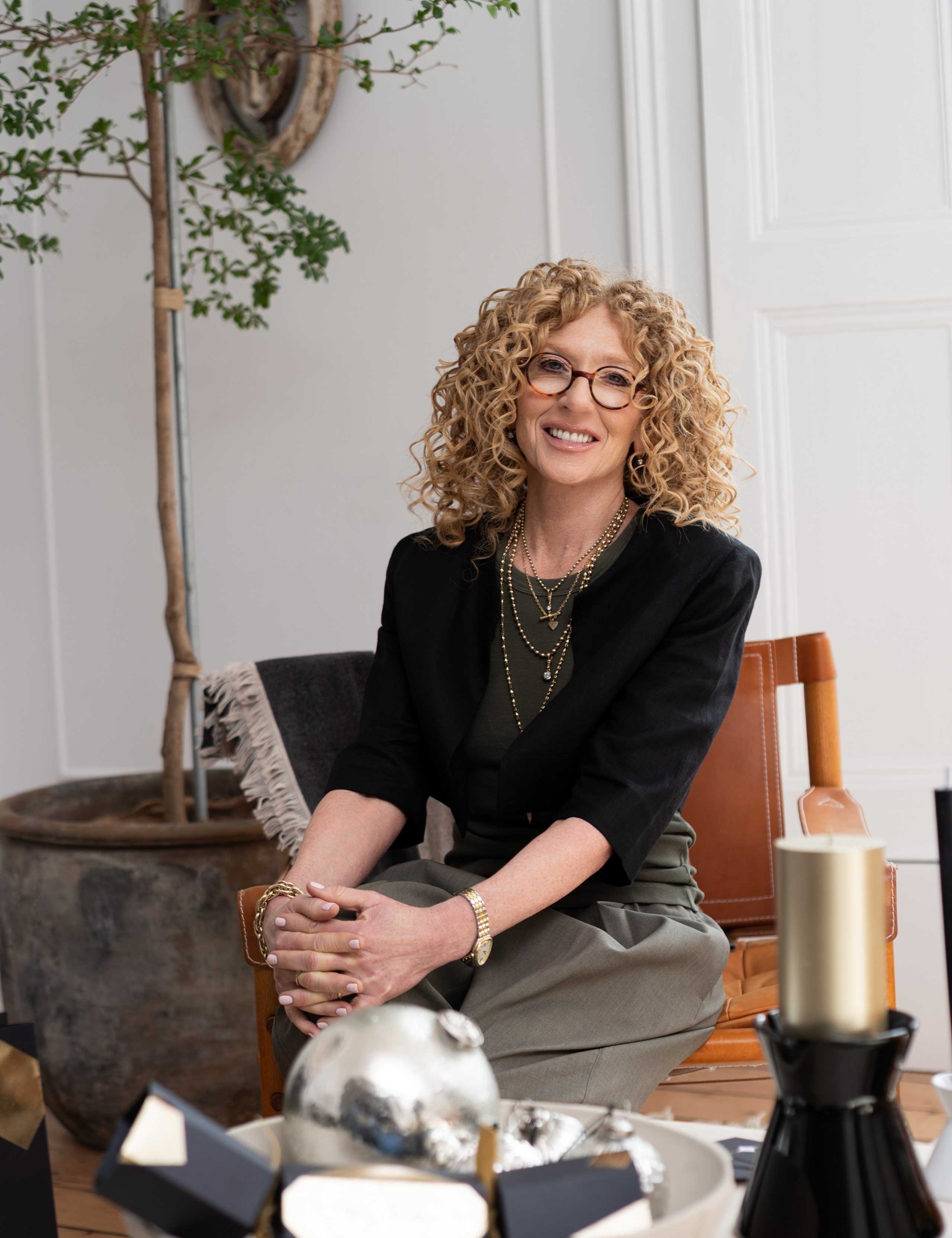 The Kelly Hoppen Christmas Hamper 3 of 8