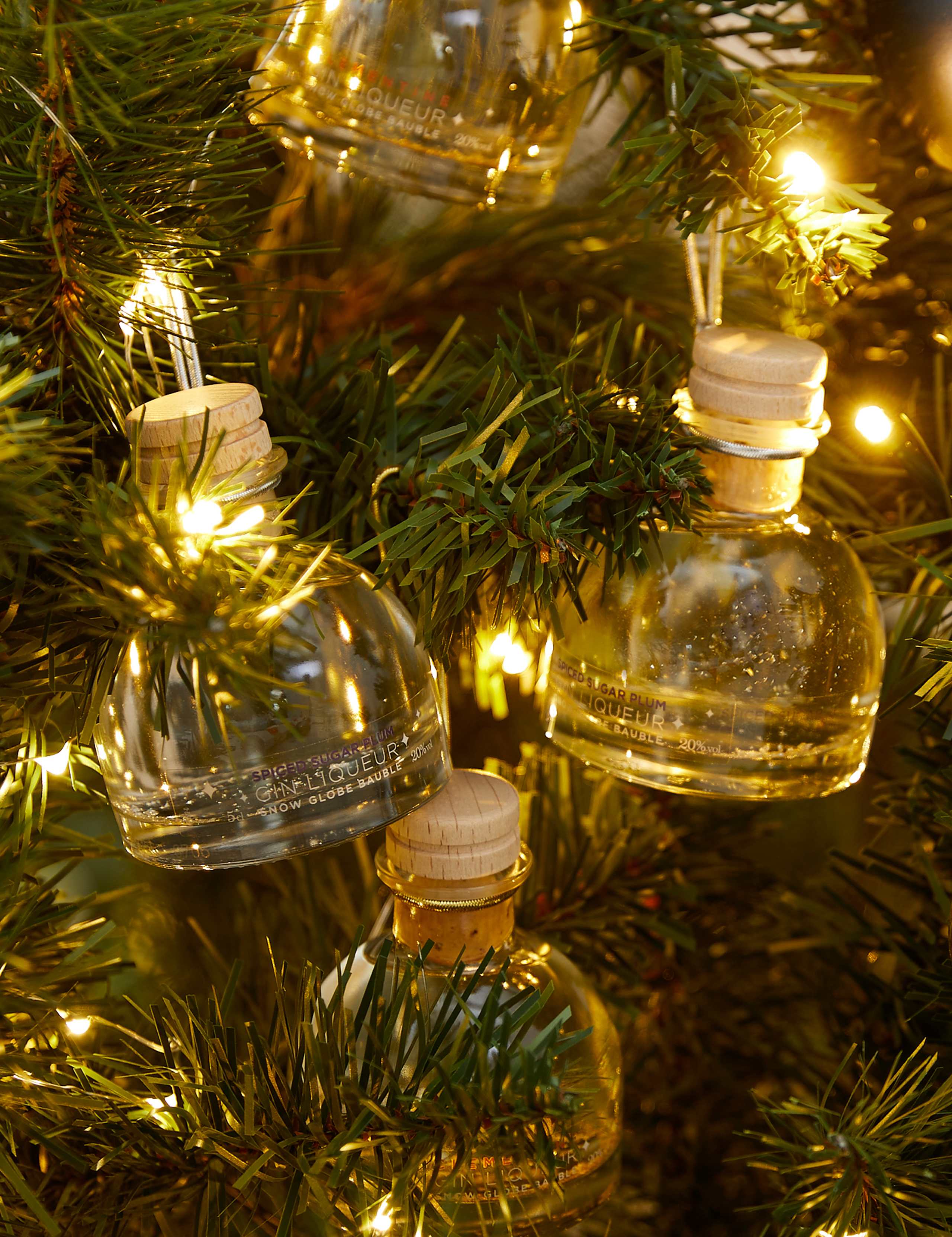 Light up Snow Globe Gin Liqueur & Baubles Mixed Case 2 of 3