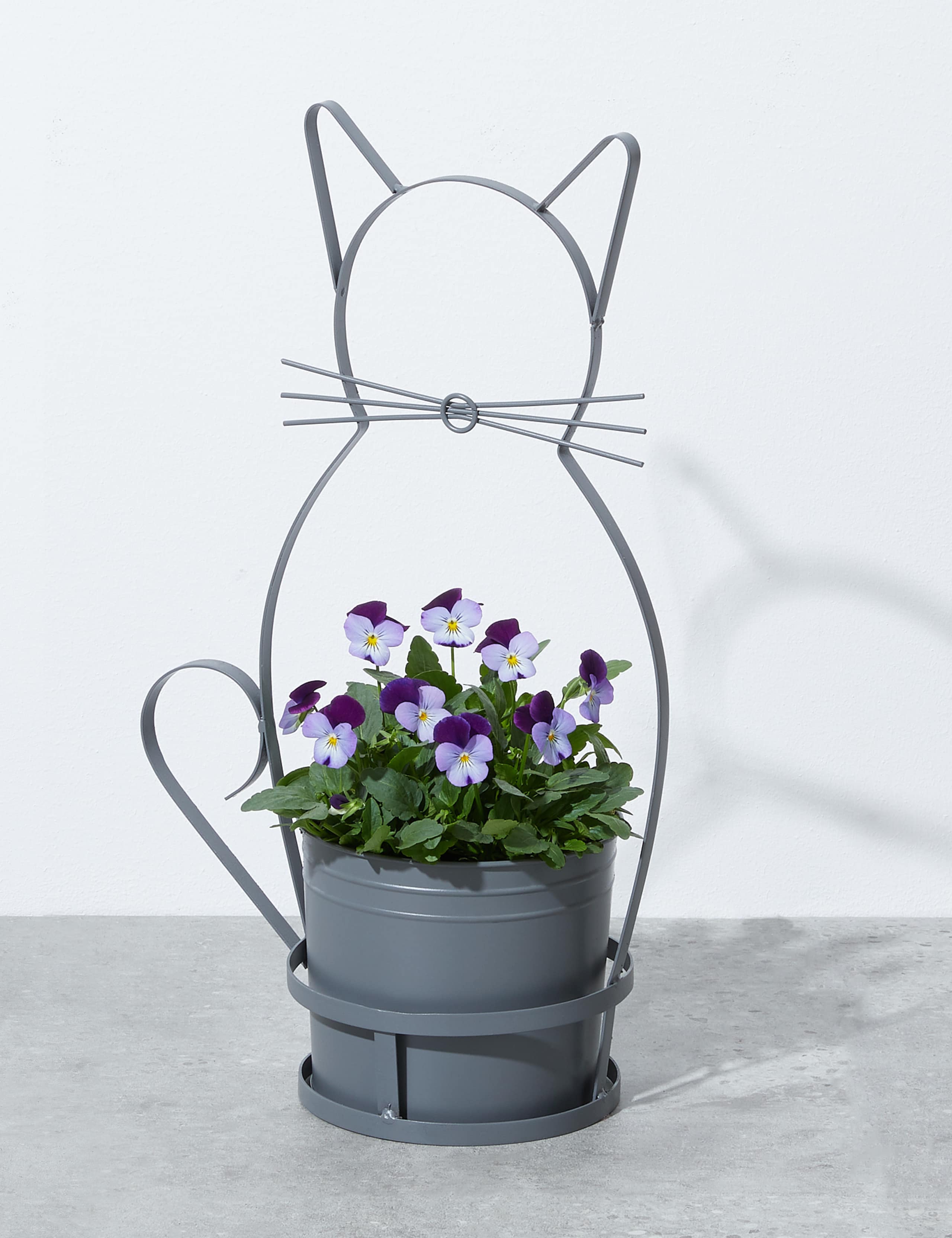 Novelty Cat Garden Planter 1 of 5