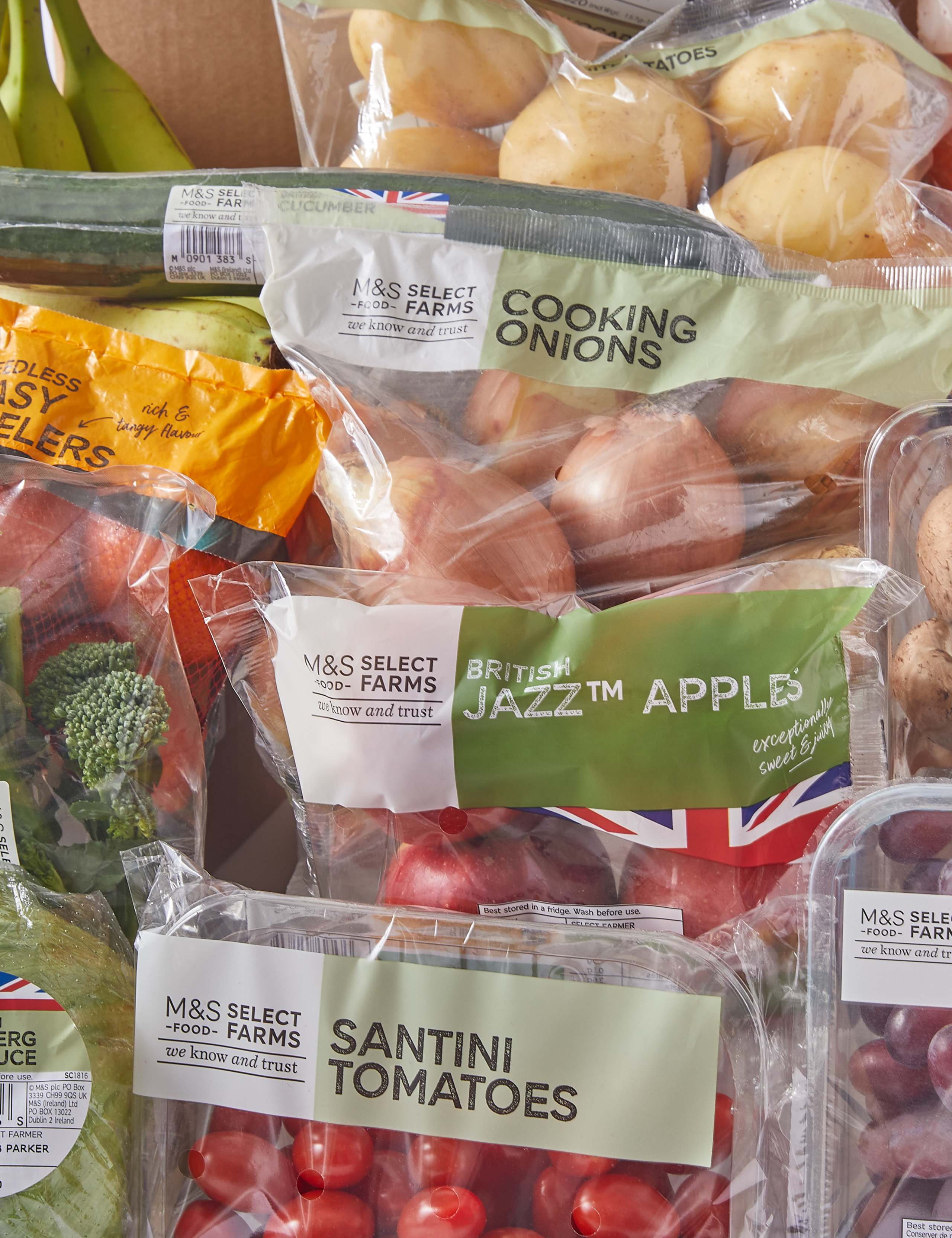 M&S Seasonal Fruit, Vegetable & Salad Food Box 3 of 5