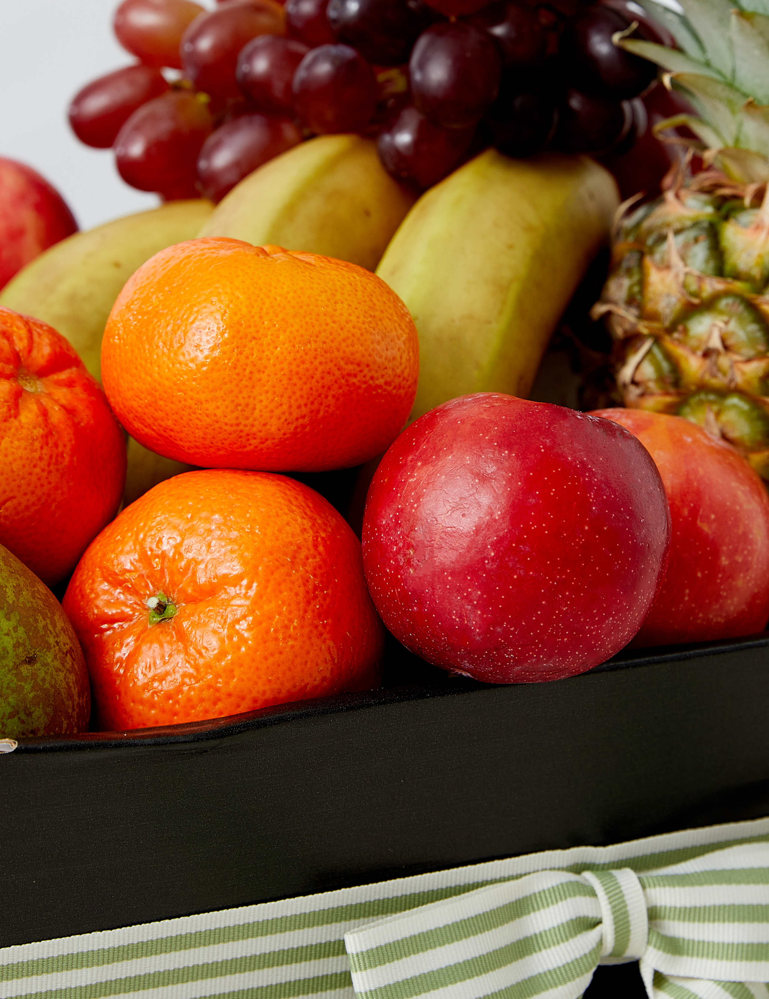 M&S Medium Fruit Basket 3 of 5