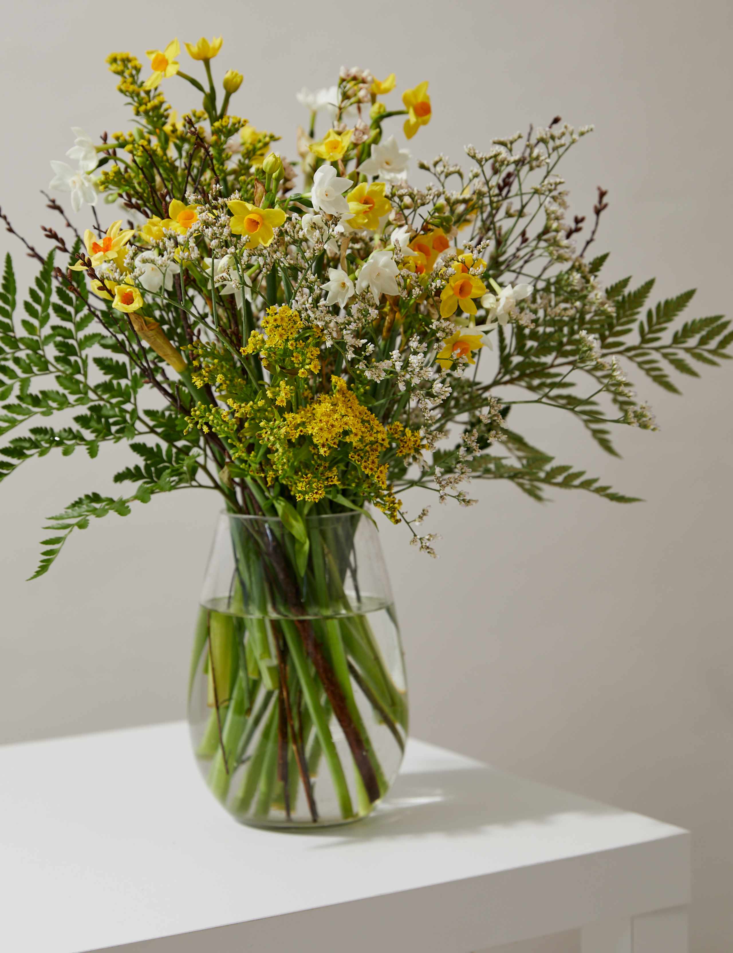 Narcissi & Foliage Posy 1 of 6