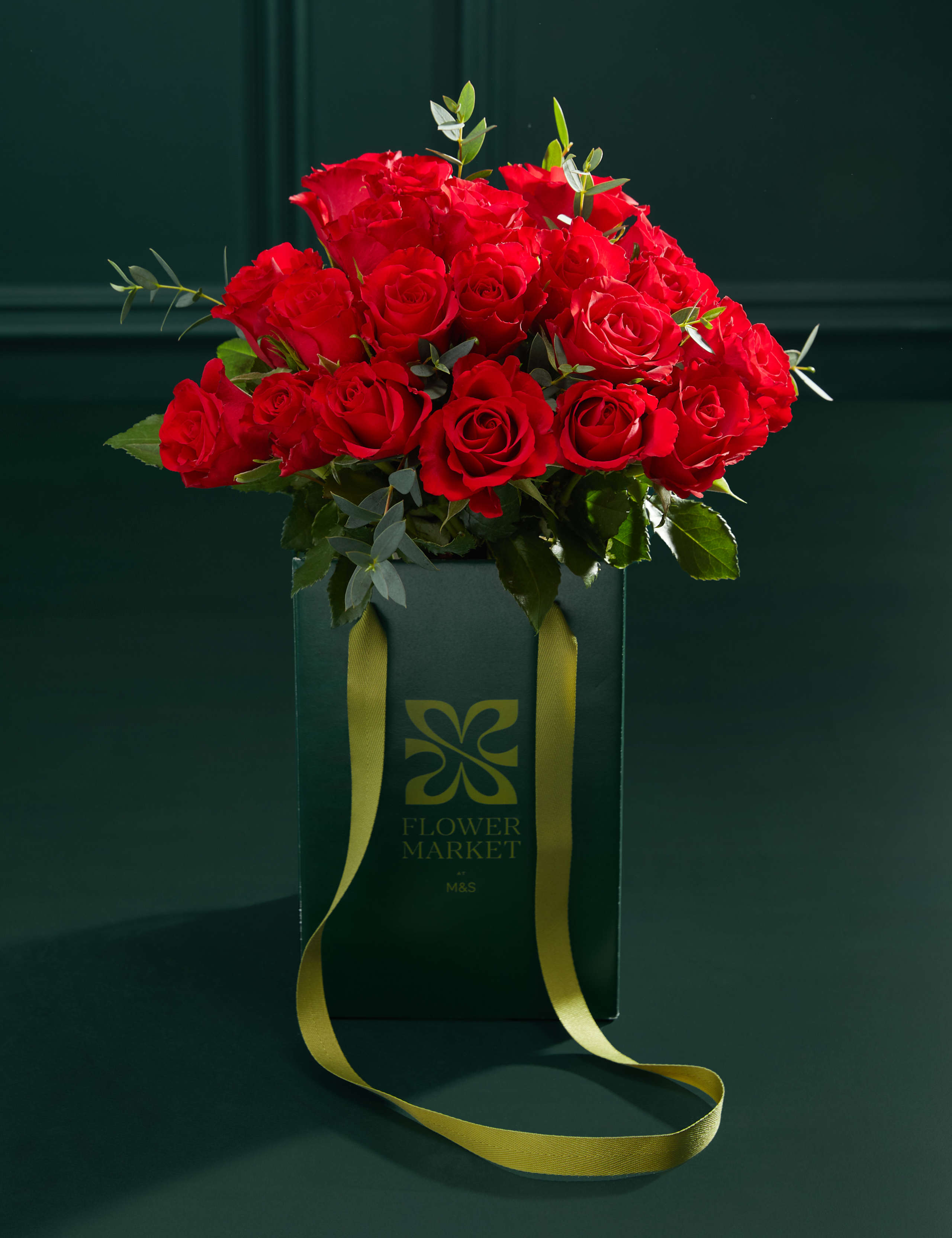 Valentine's Red Rose Gift Bag 1 of 5